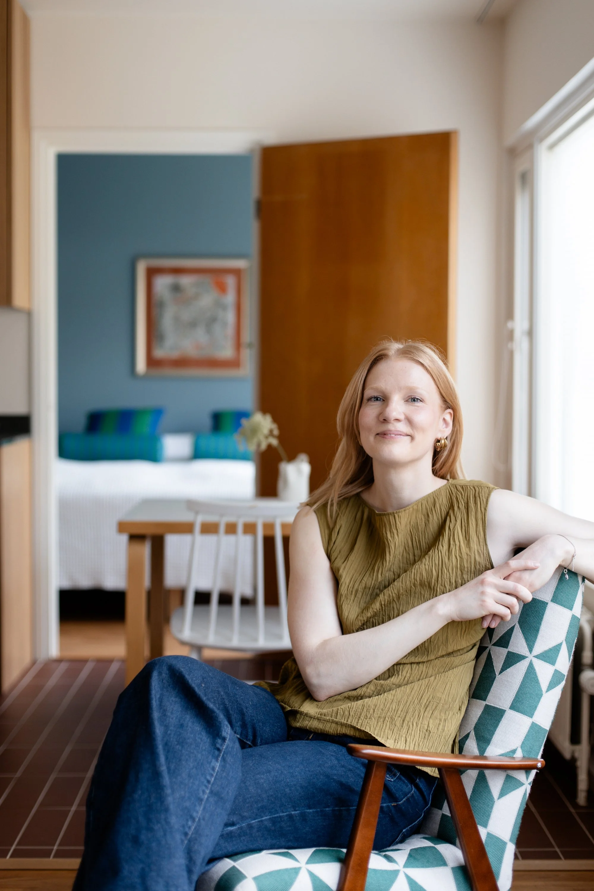 Sisustussuunnittelija Minna Jaakkola, Minna Vaarna, Vaarna Creative, 50-luvun sisustus, 60-luvun sisustus, sisustussuunnittelija Helsinki