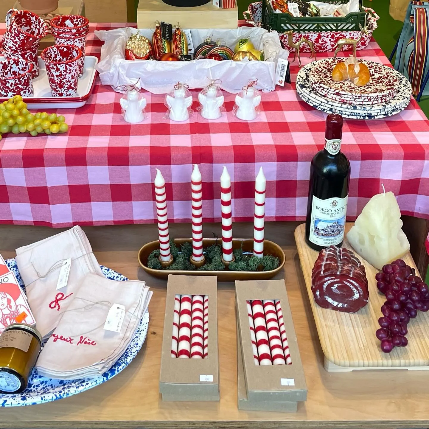 Till er som v&auml;ntar p&aring; de randiga adventsljusen fr&aring;n @aworldofcraft.se :
Dessv&auml;rre har det kr&aring;nglat med leveransen. Min best&auml;llning skickades till fel adress och trots att jag varit i kontakt med DHL dagligen har jag f