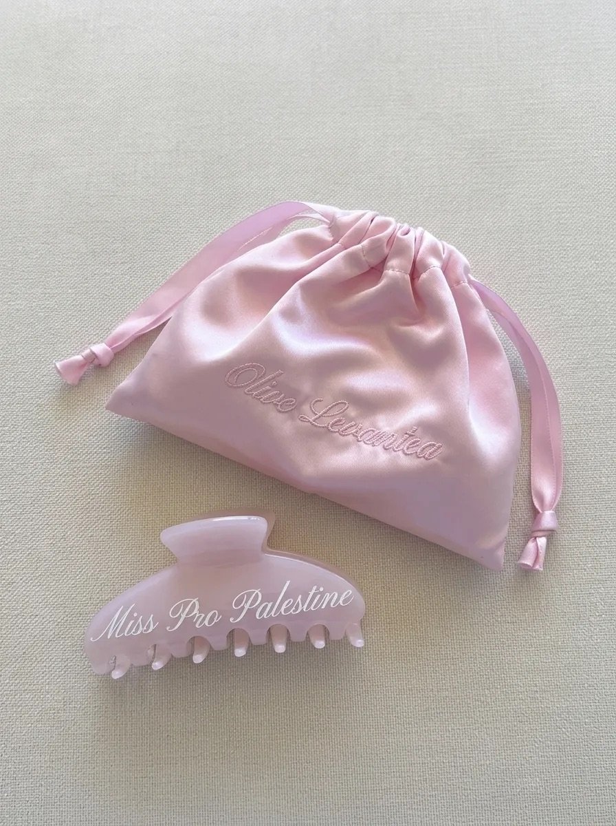 Olive Levantea x Maria Guardiola Hair Claw Vanity Set - Pink