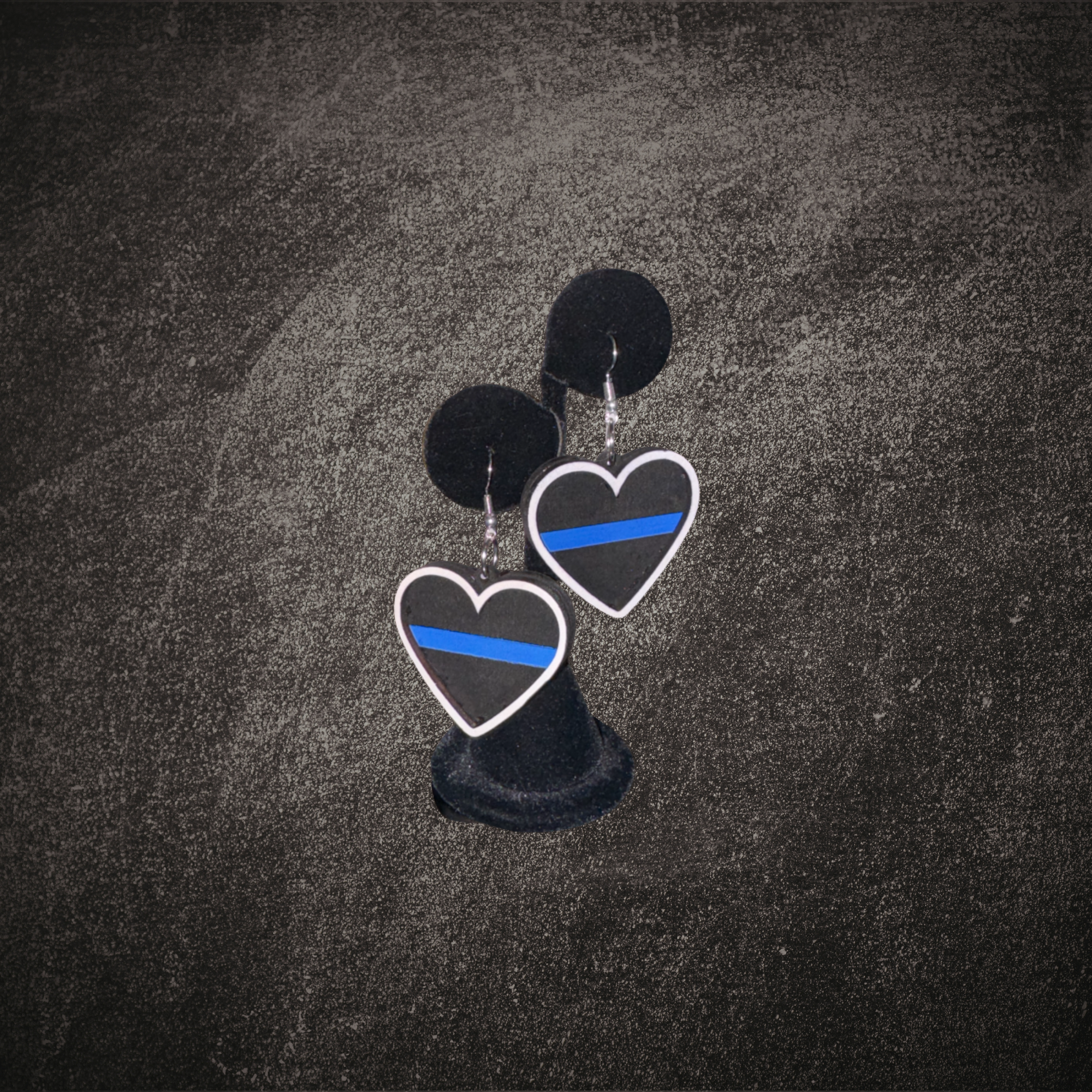 Thin Blue Line Heart Straight Dangle.png