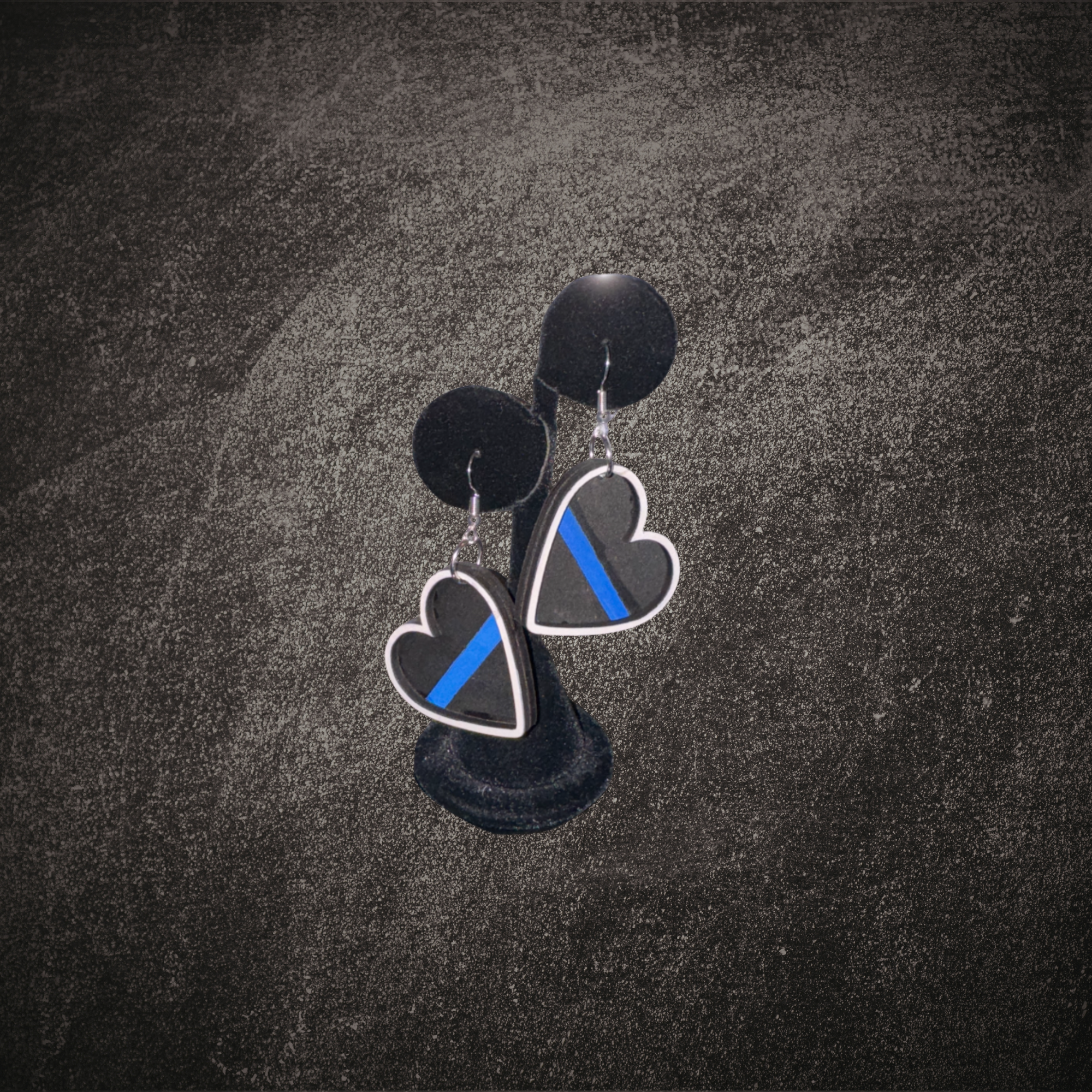 Thin Blue Line Heart Side Dangle.png