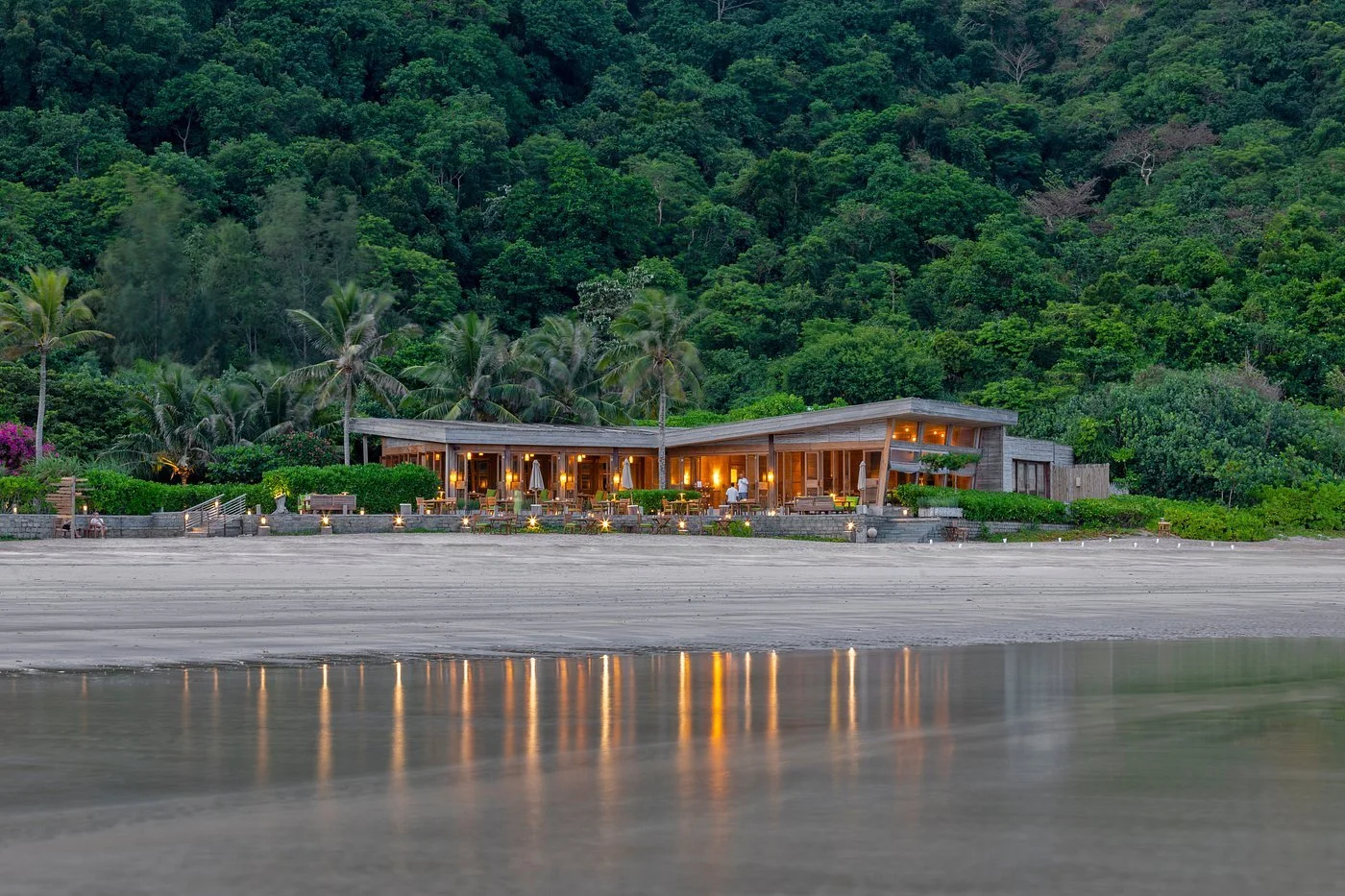 by-the-beach-restaurant.jpg