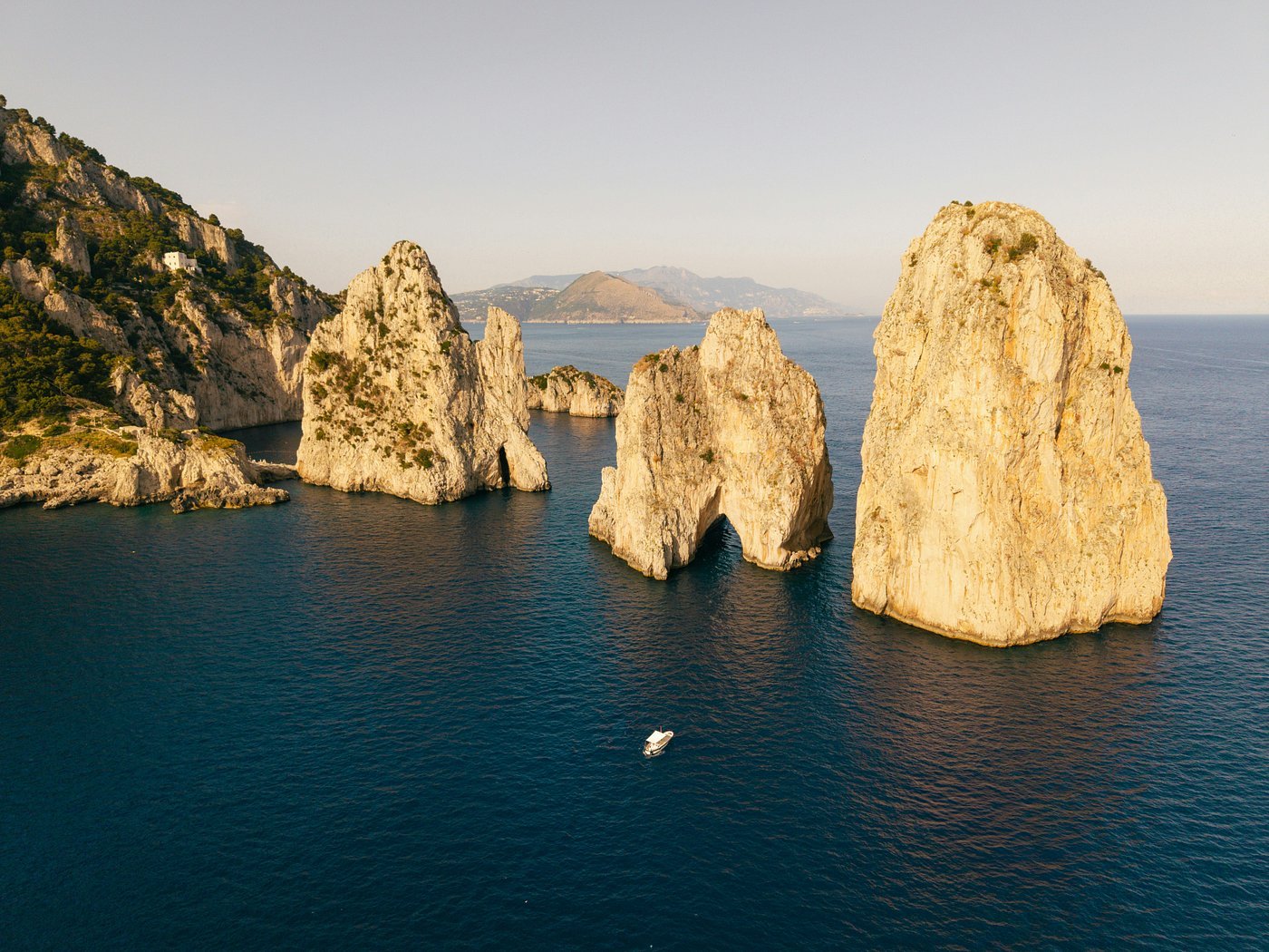 faraglioni-rocks.jpg