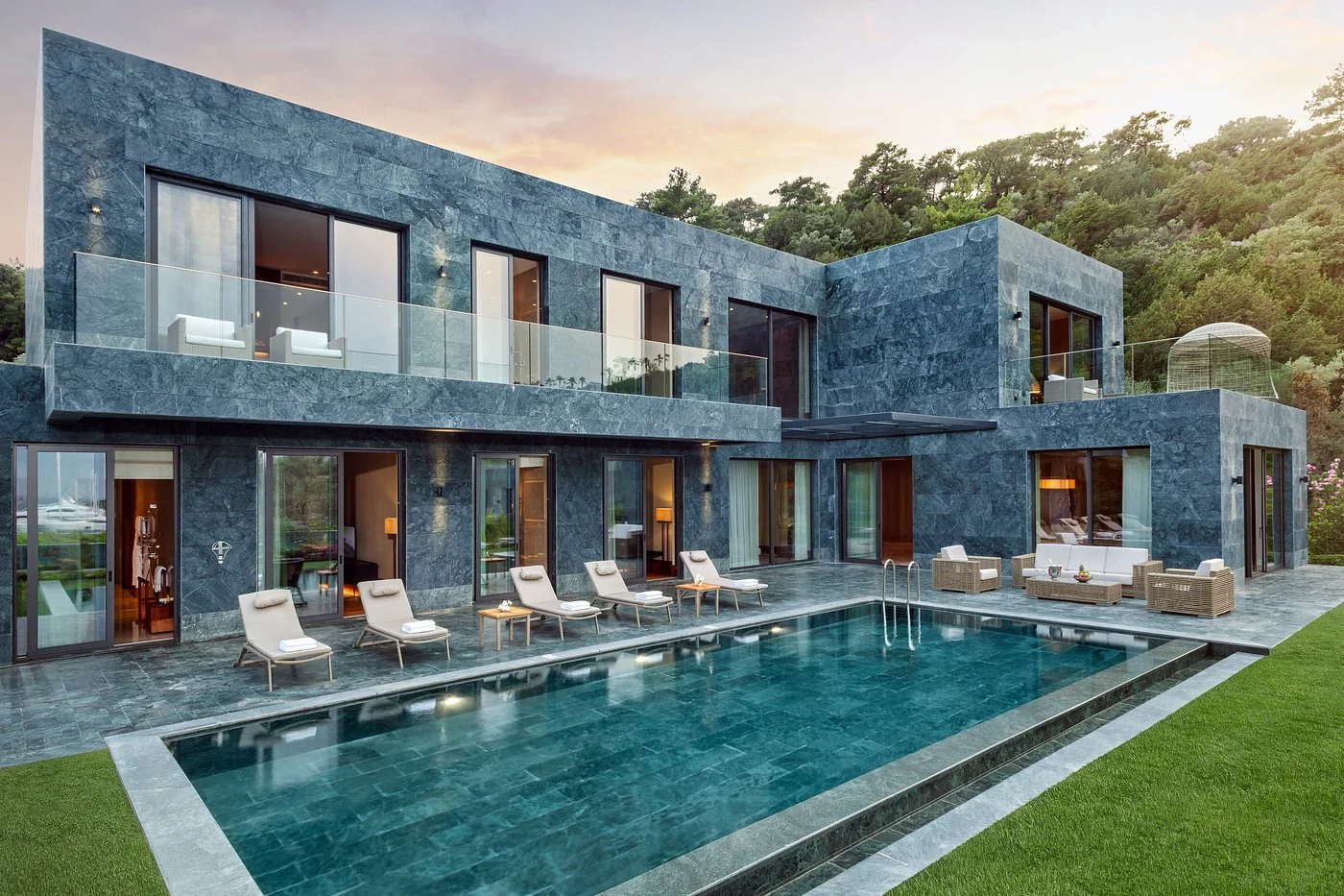 alisya-beach-villa-exterior.jpg