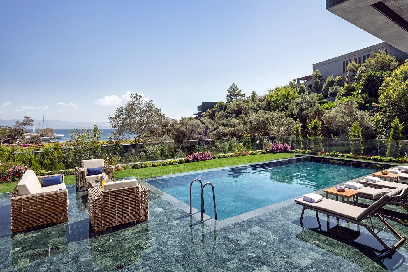 alisya-beach-villa-terrace.jpg
