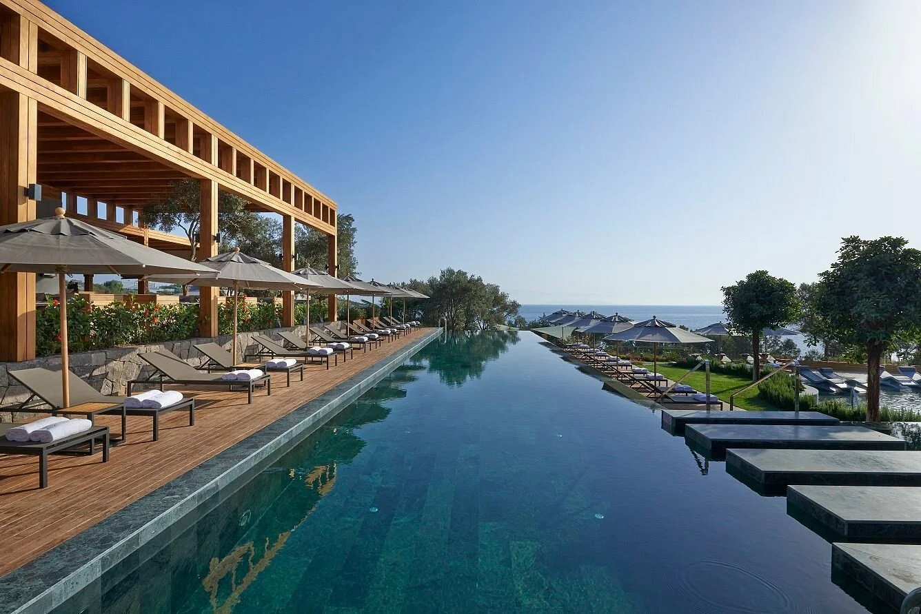 pool-bar-and-restaurant.jpg