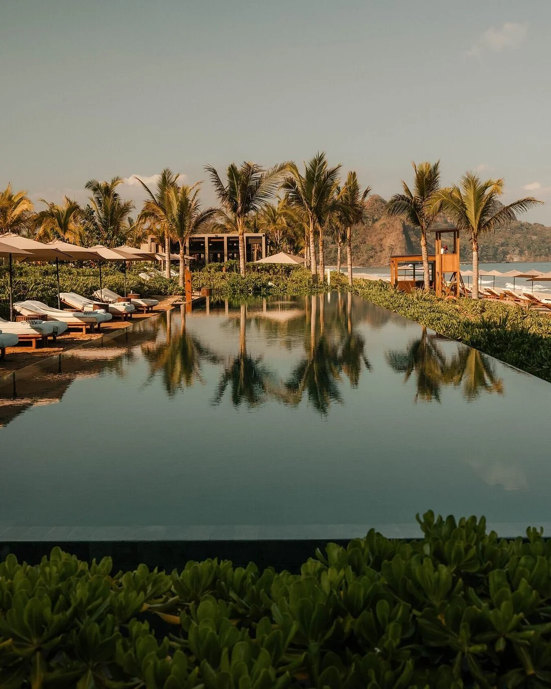 beachfront-pool.jpg