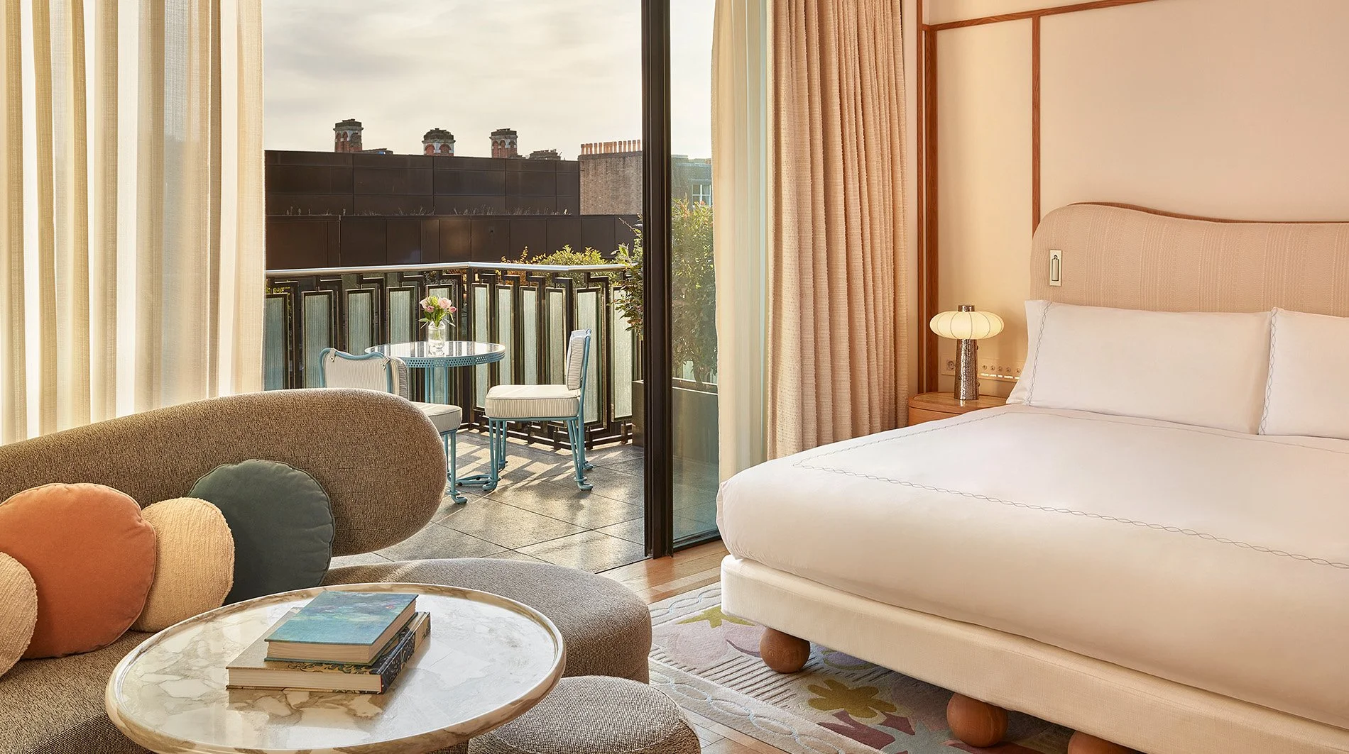 claridges-mayfair-balcony-roomyyy.jpg