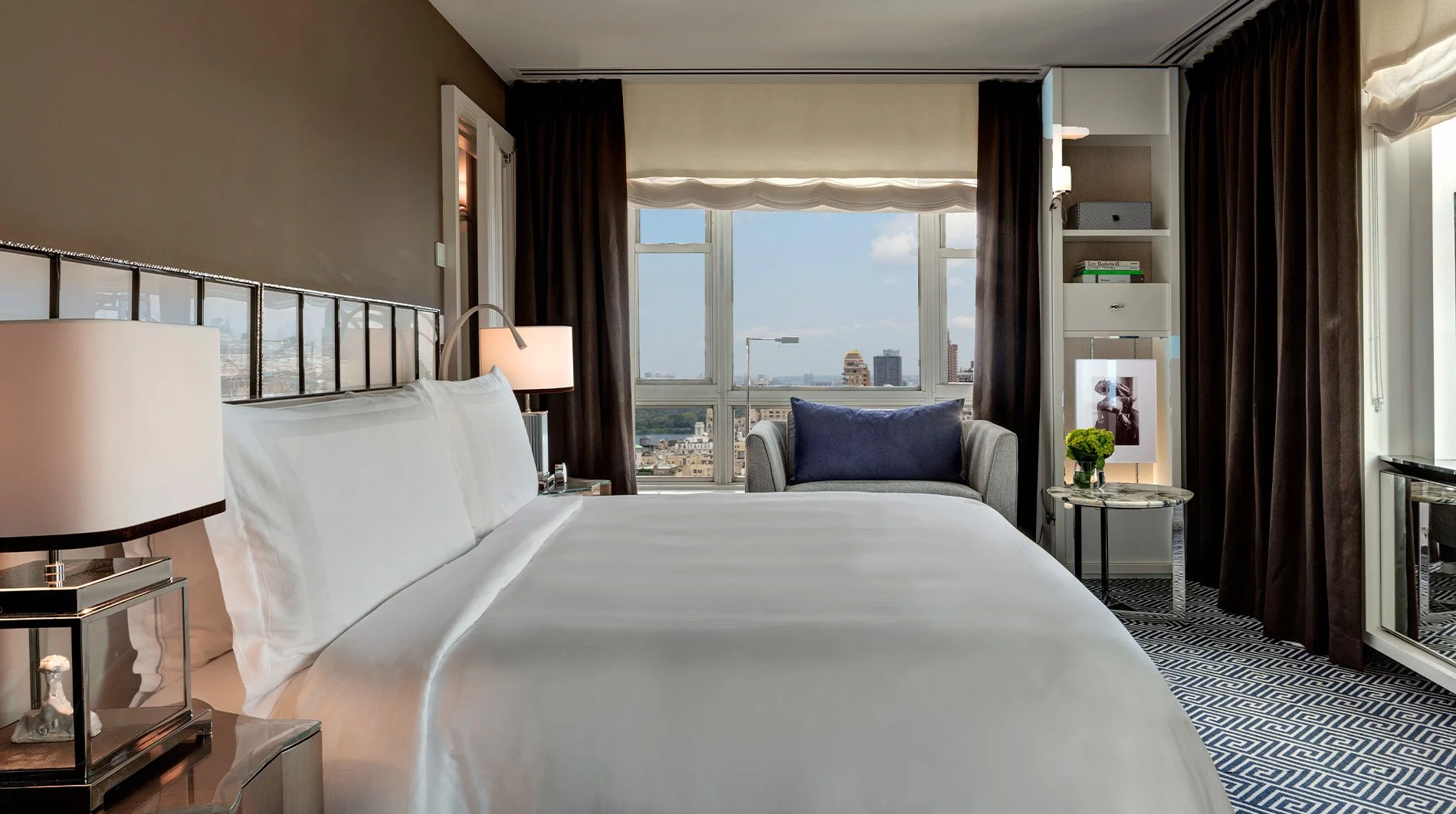 the-carlyle-a-rosewood-hotel-Rosewood-Suite-bedroom-new.jpg