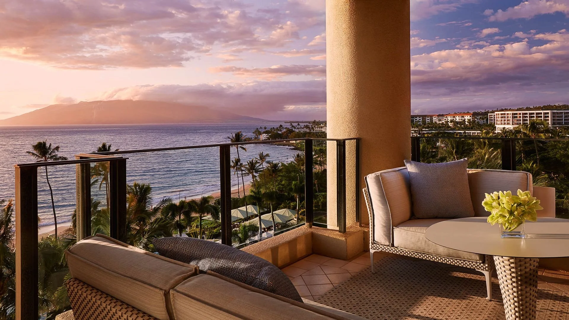 000574-01-Sunset-View-Four-Seasons-Maui-at-Wailea.jpg