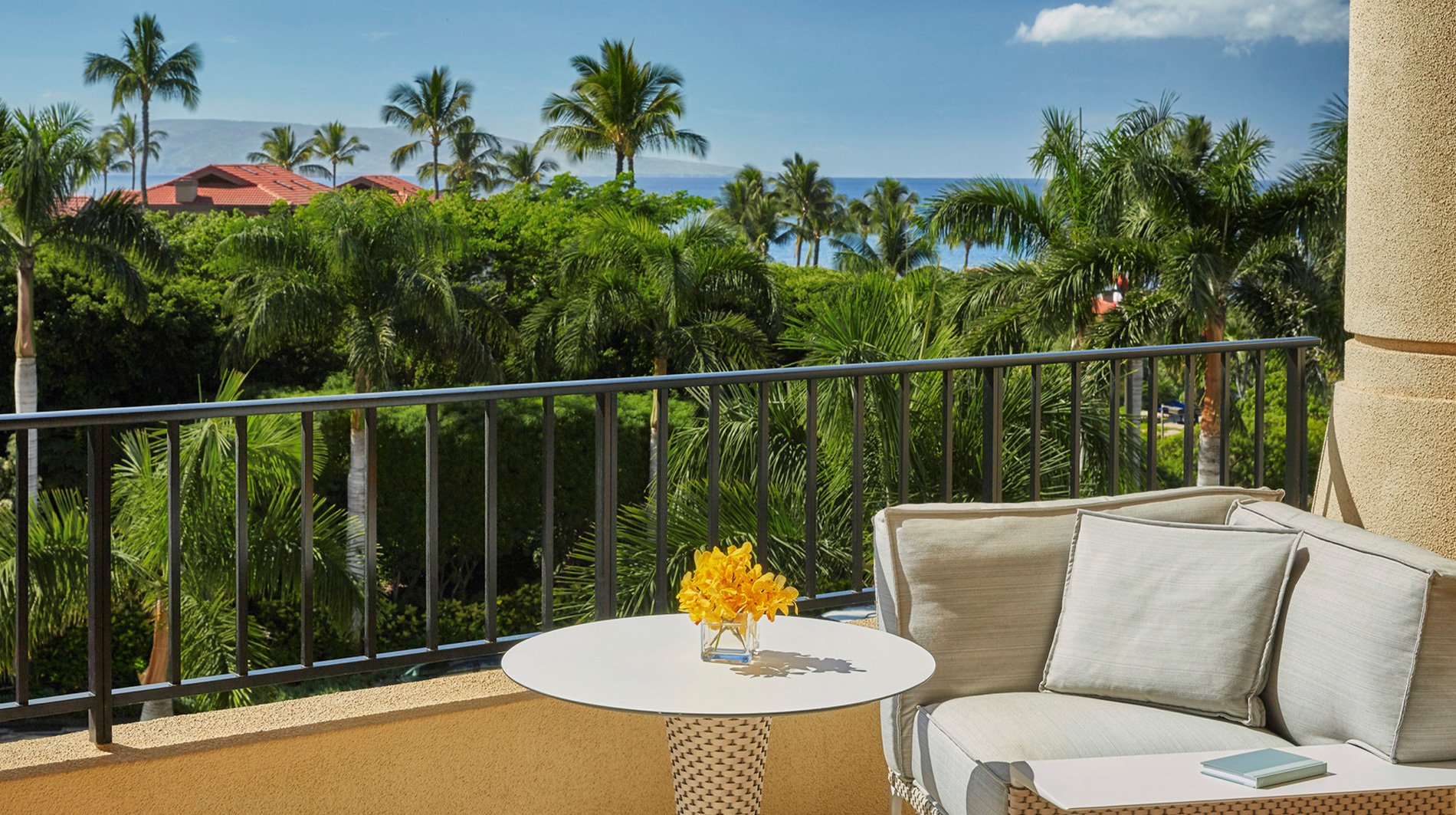four-seasons-resort-maui-at-wailea-terrace.jpg