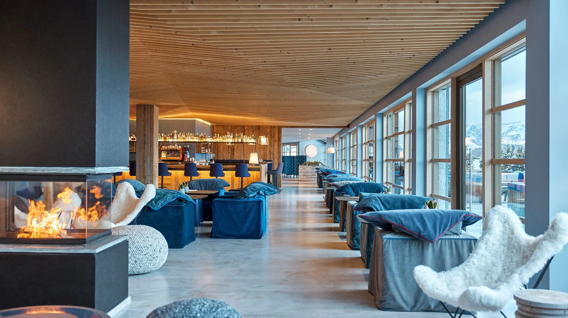 alpina-dolomites-lobby-lounge-and-bar.jpg