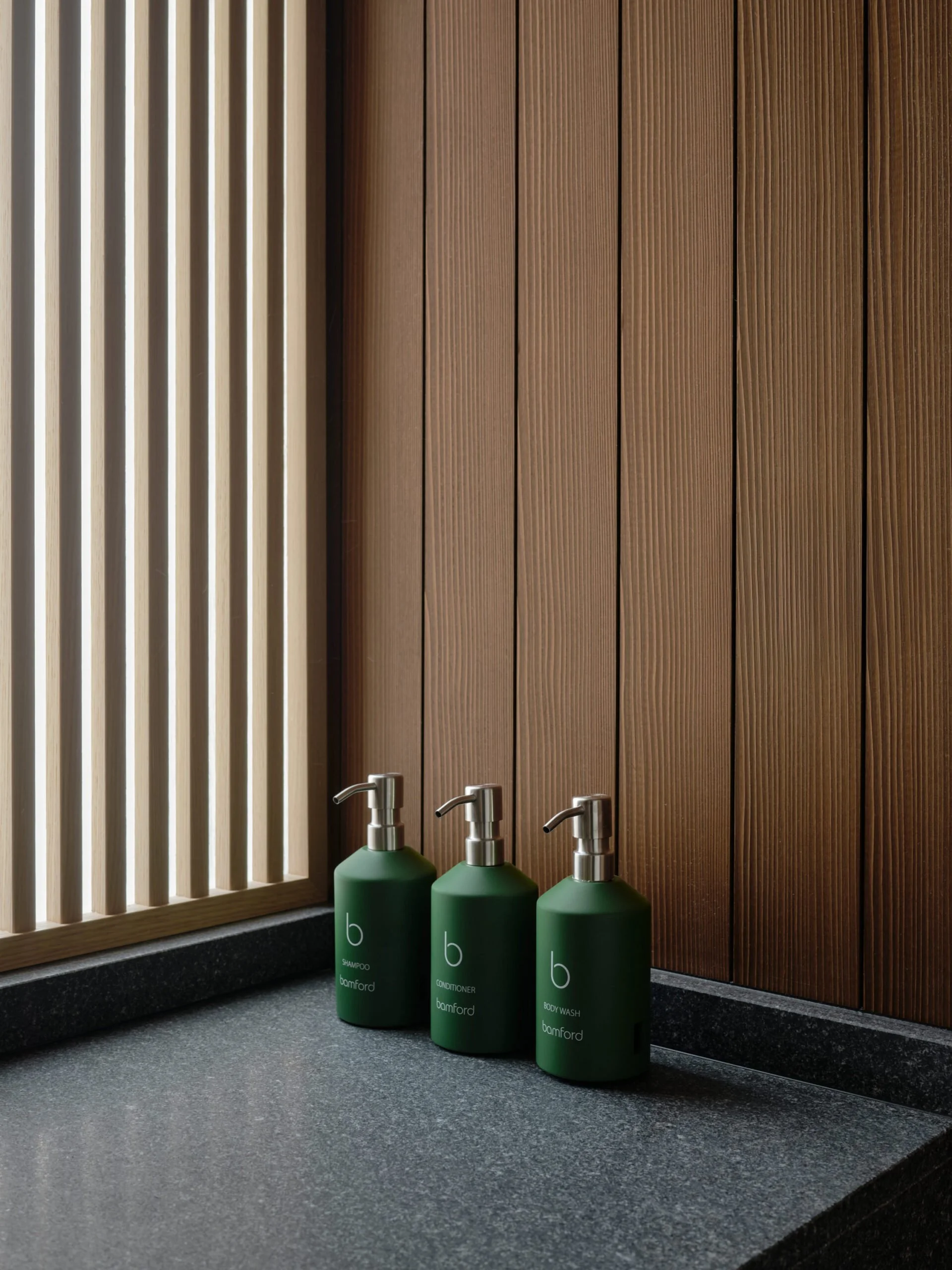 19-urban-suite-bathroom-amenities.jpg