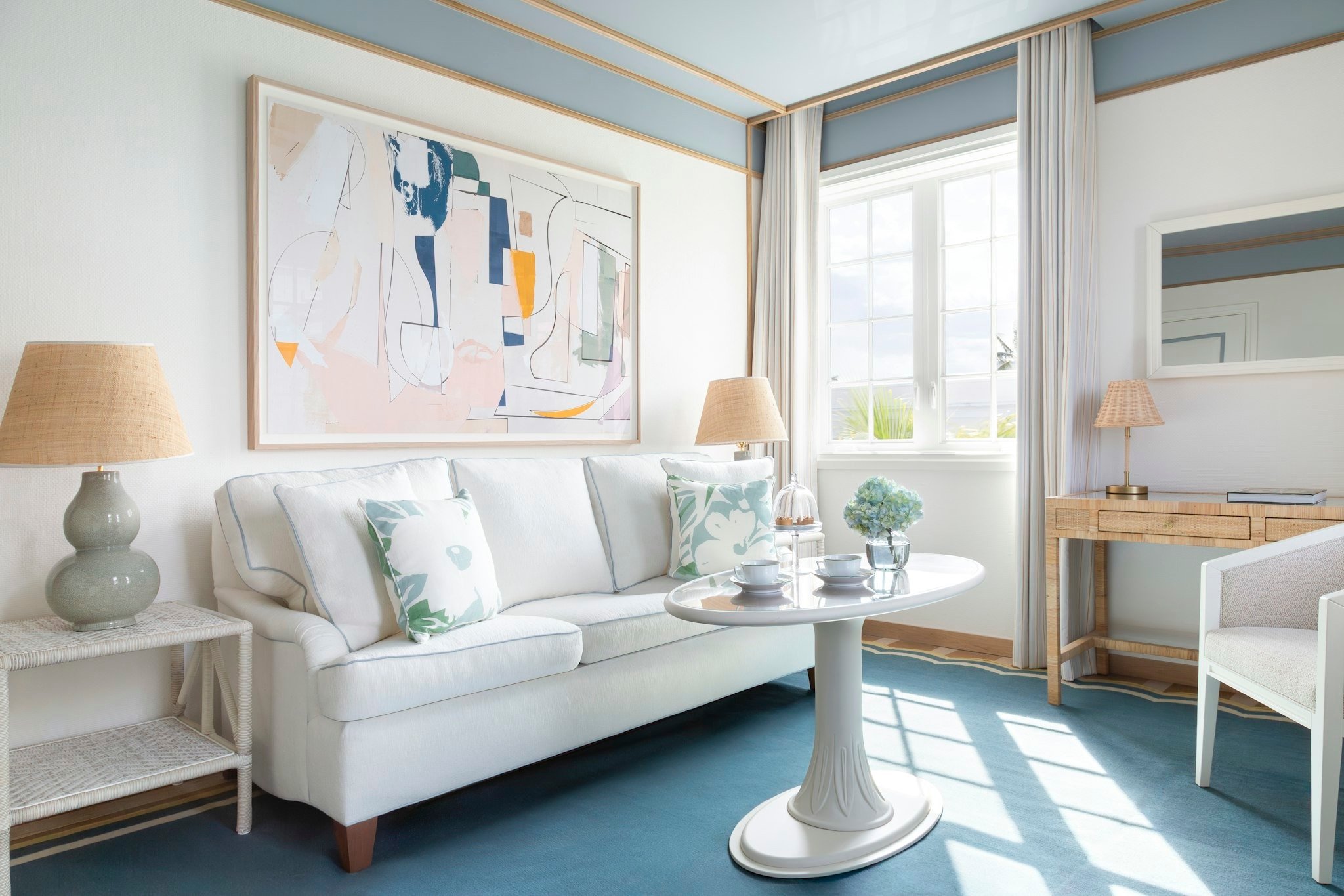 13-one-bedroom-corner-suite-living-room.jpg