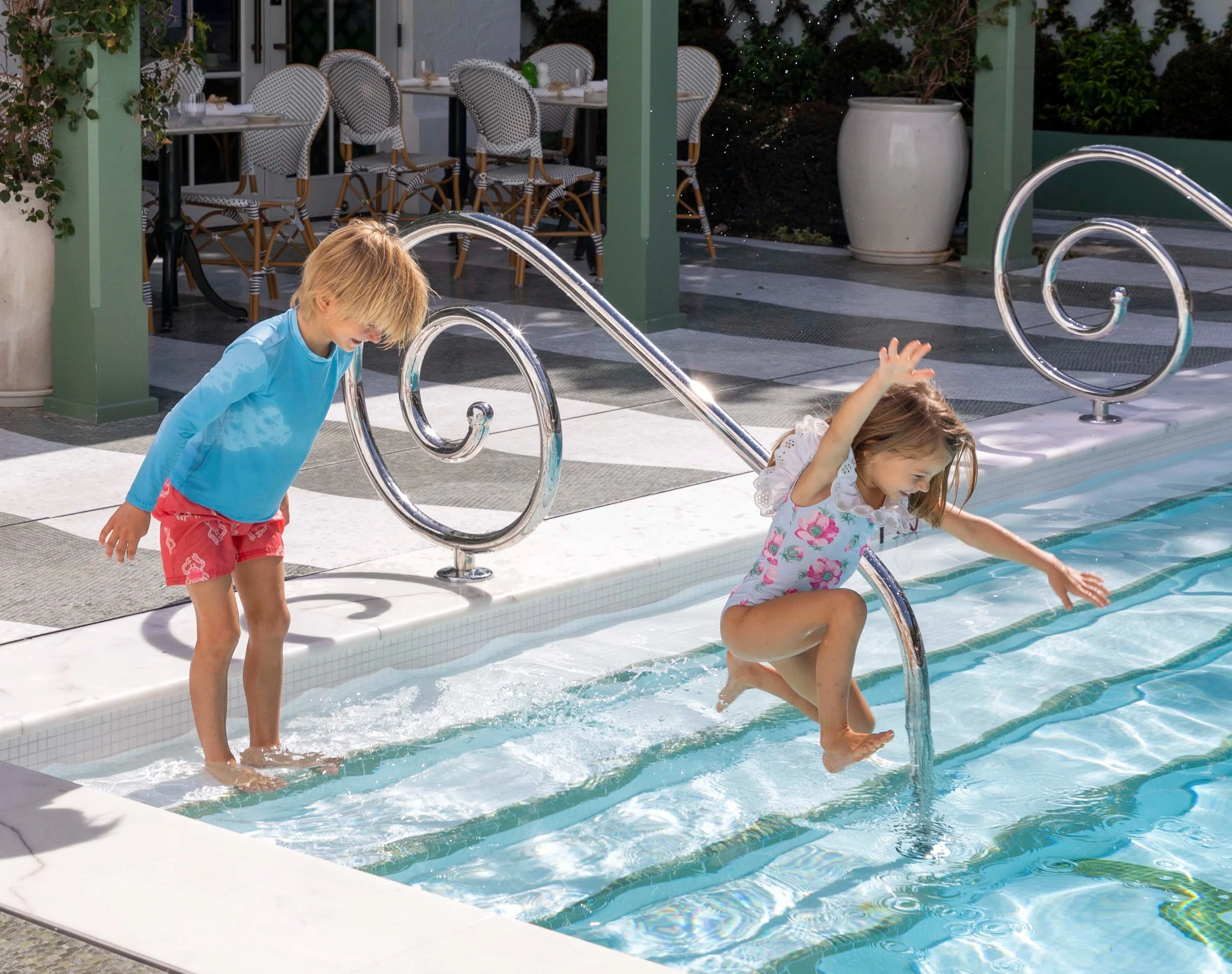 34-children-at-the-hotel-swimming-pool.jpg