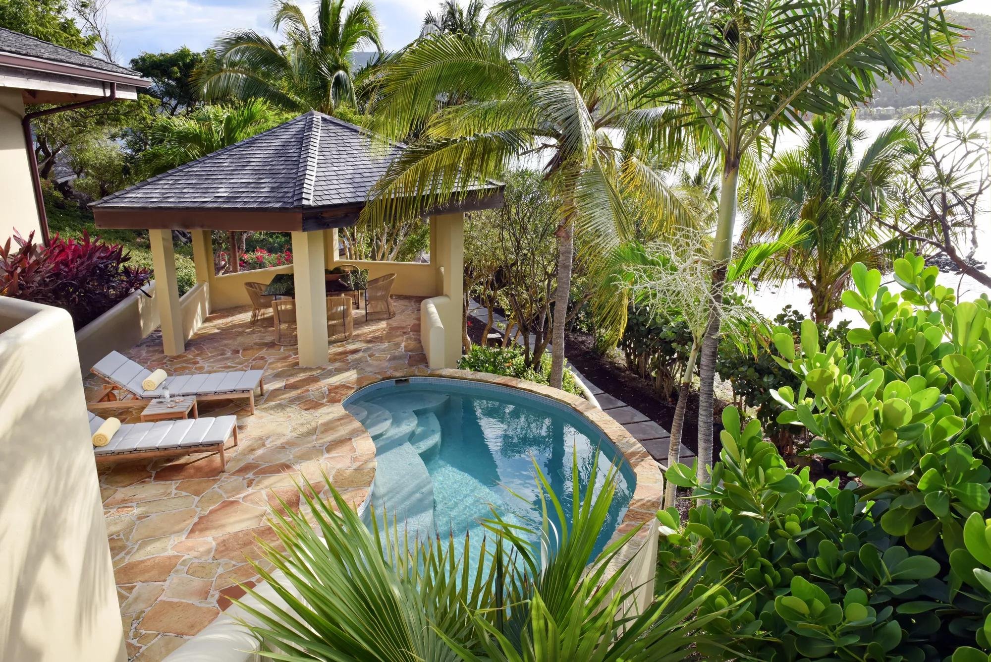 19-columbus-house-pool.jpg