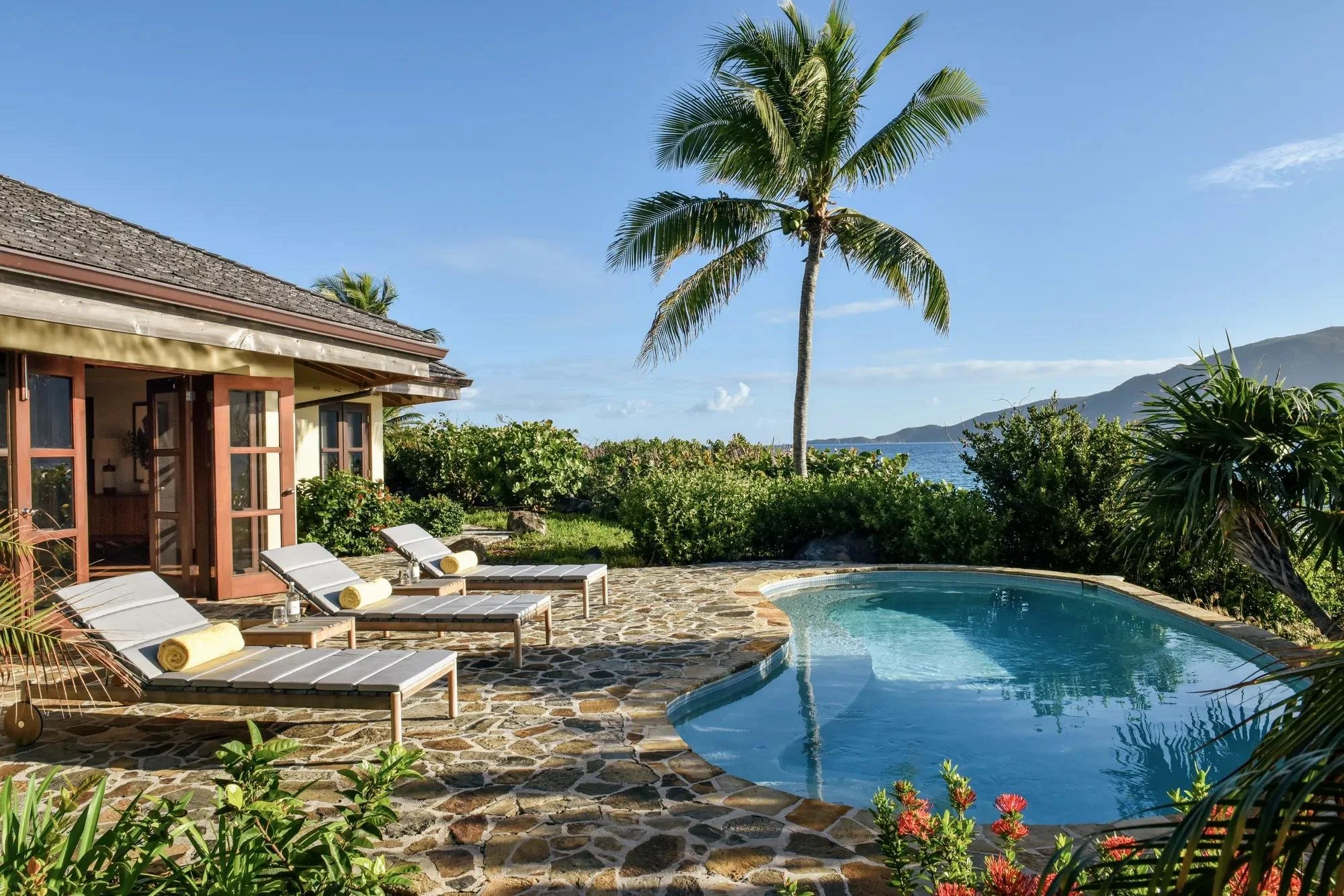 20-laurance-house-pool.jpg
