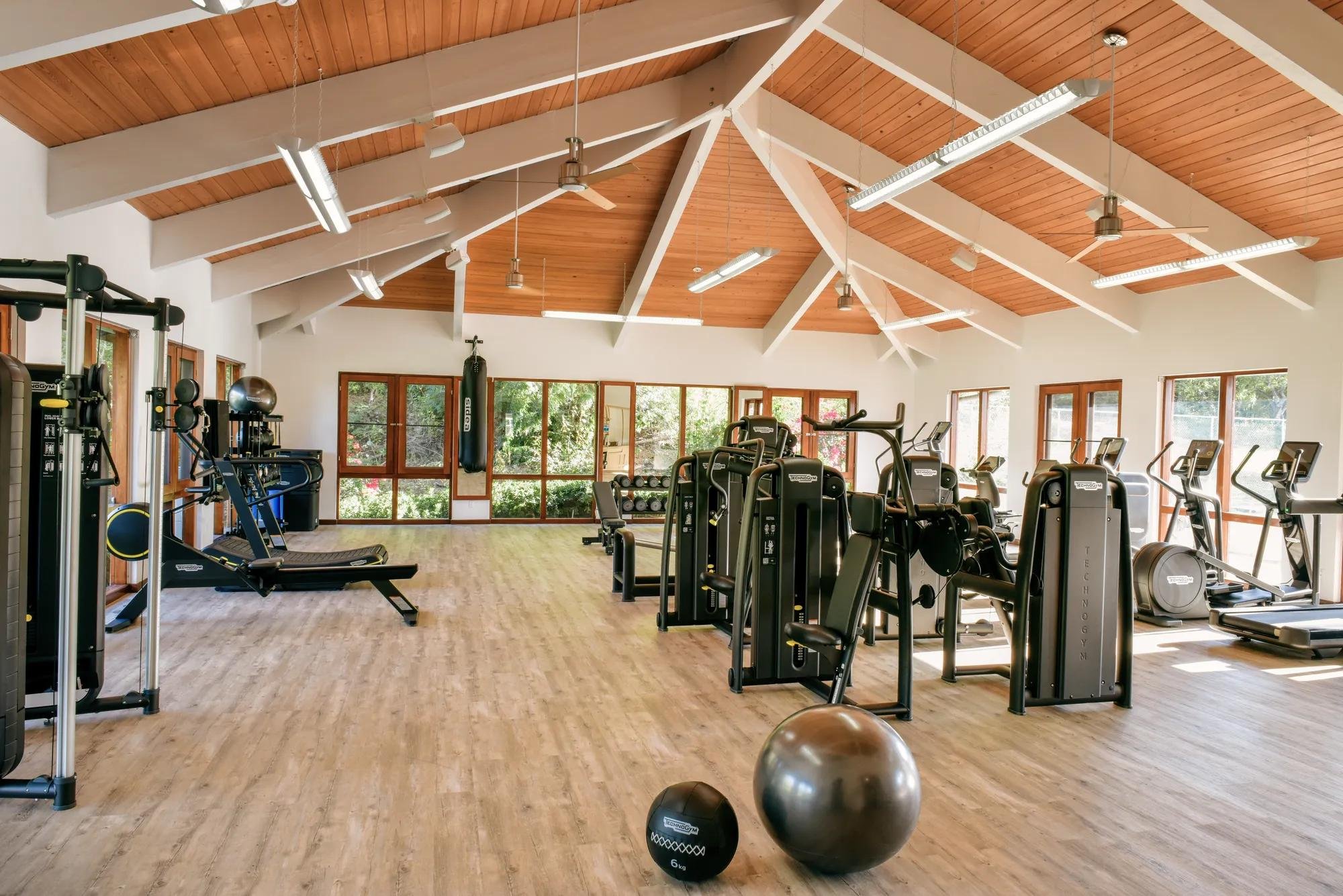 42-fitness-center.jpg