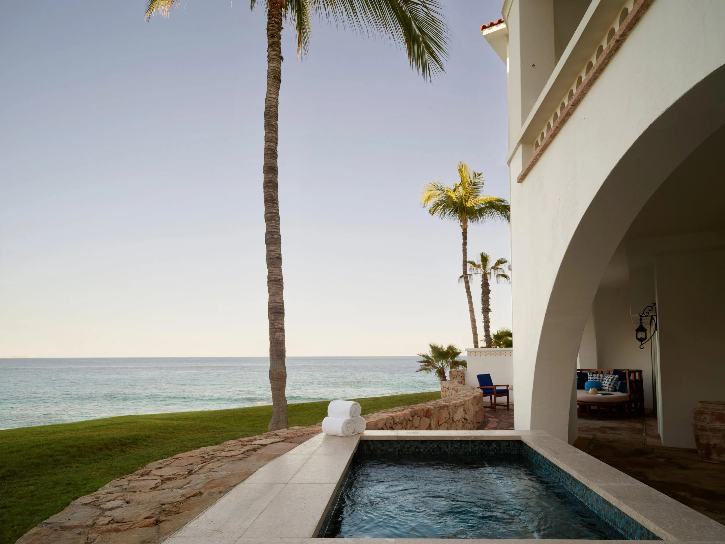 12-oceanfront-suite-with-plunge-pool.jpg