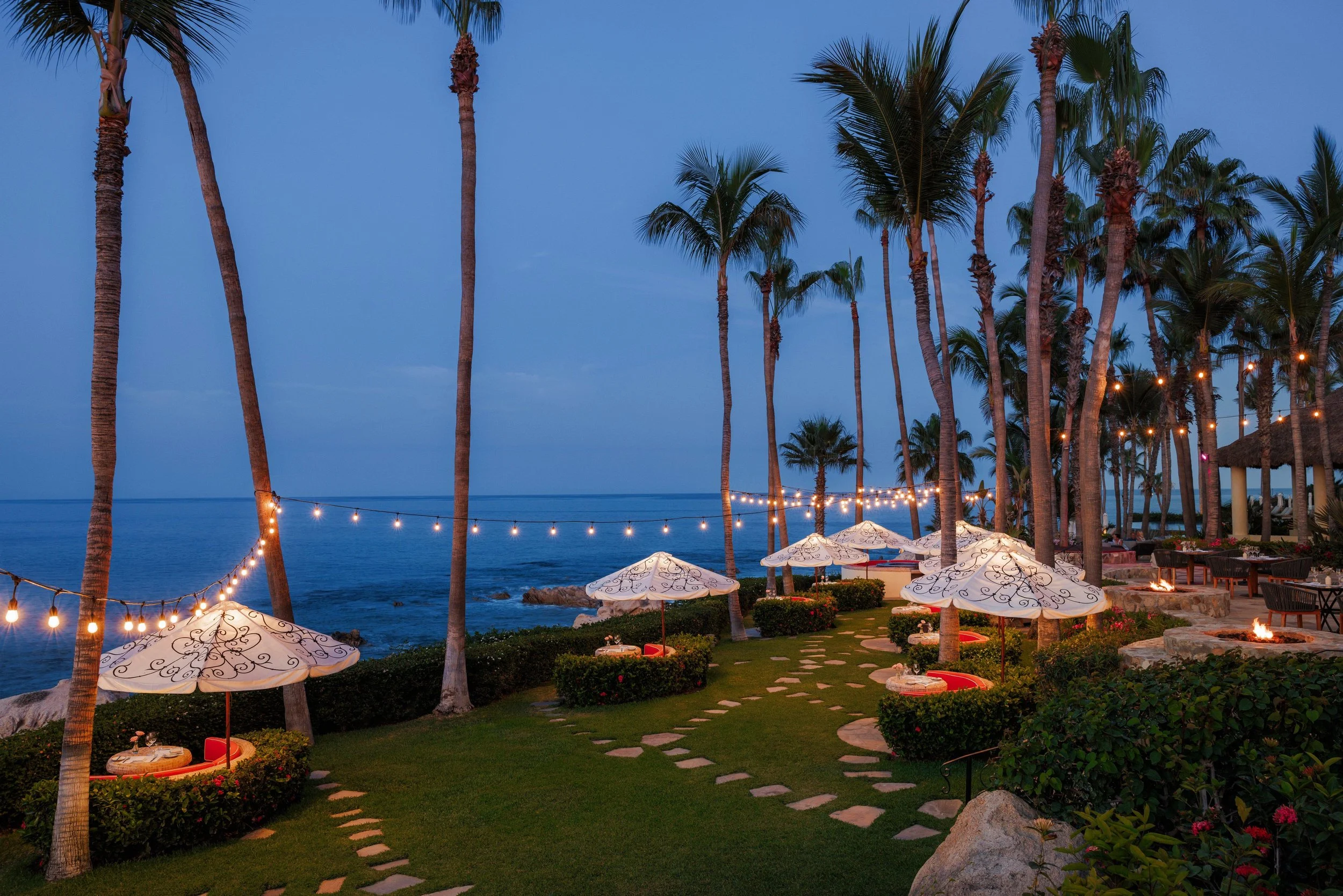 22-agua-garden-dining-at-dusk.jpg
