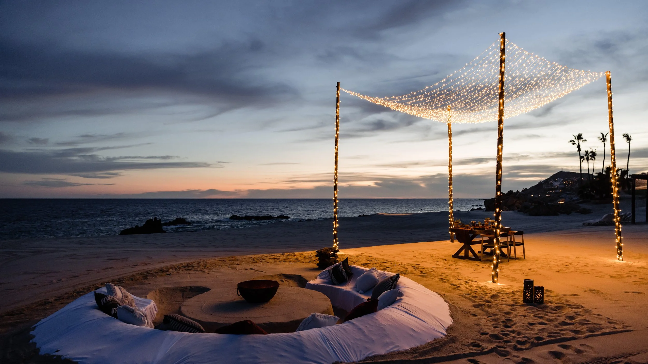 29-private-beach-dining.jpg