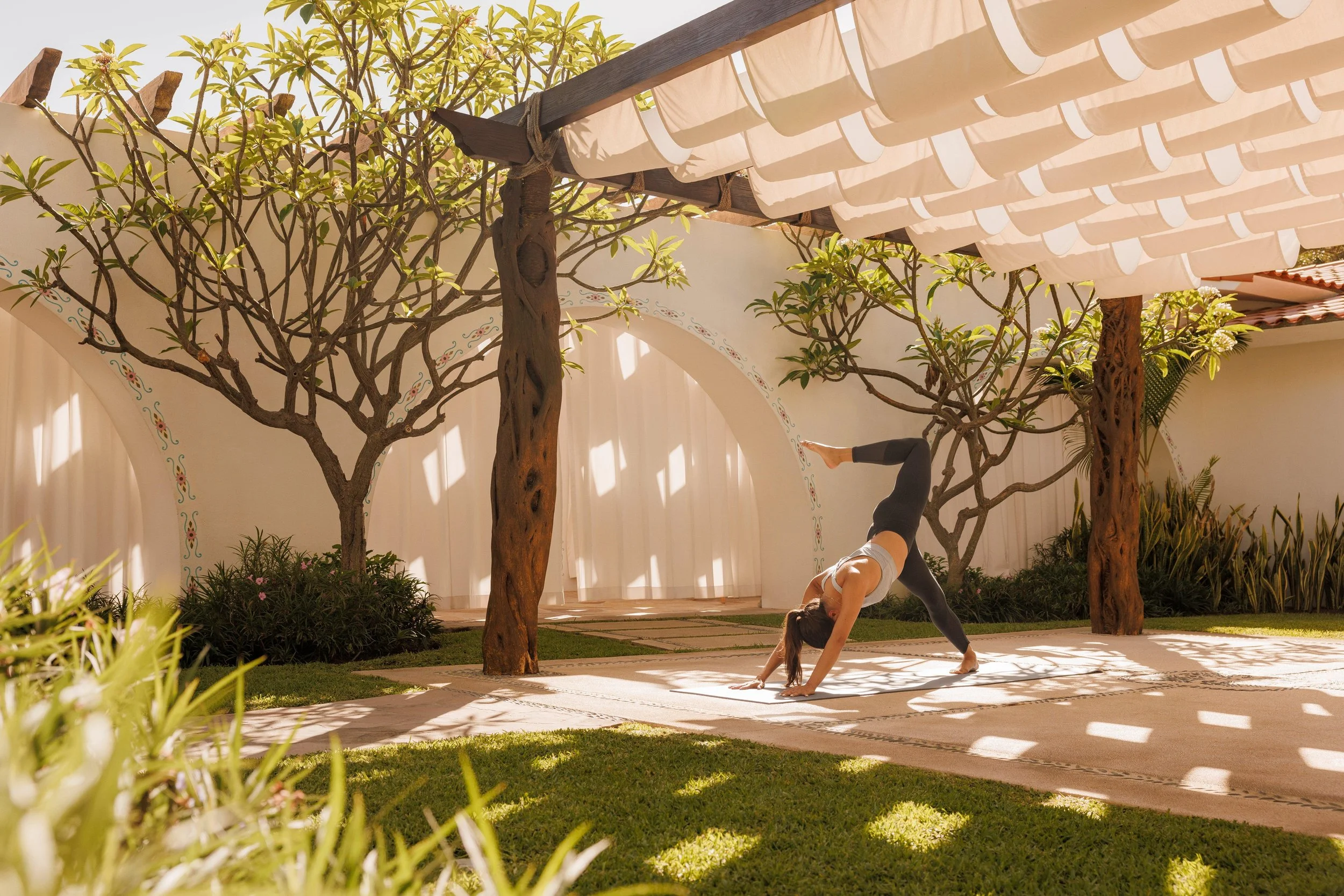 38-outdoor-yoga.jpg