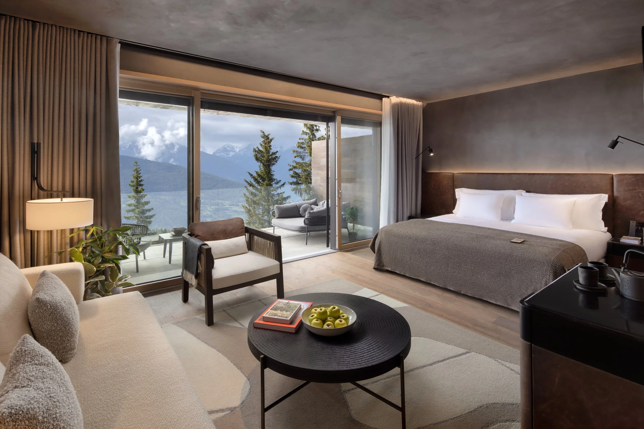 07-superior-terrace-room.jpg