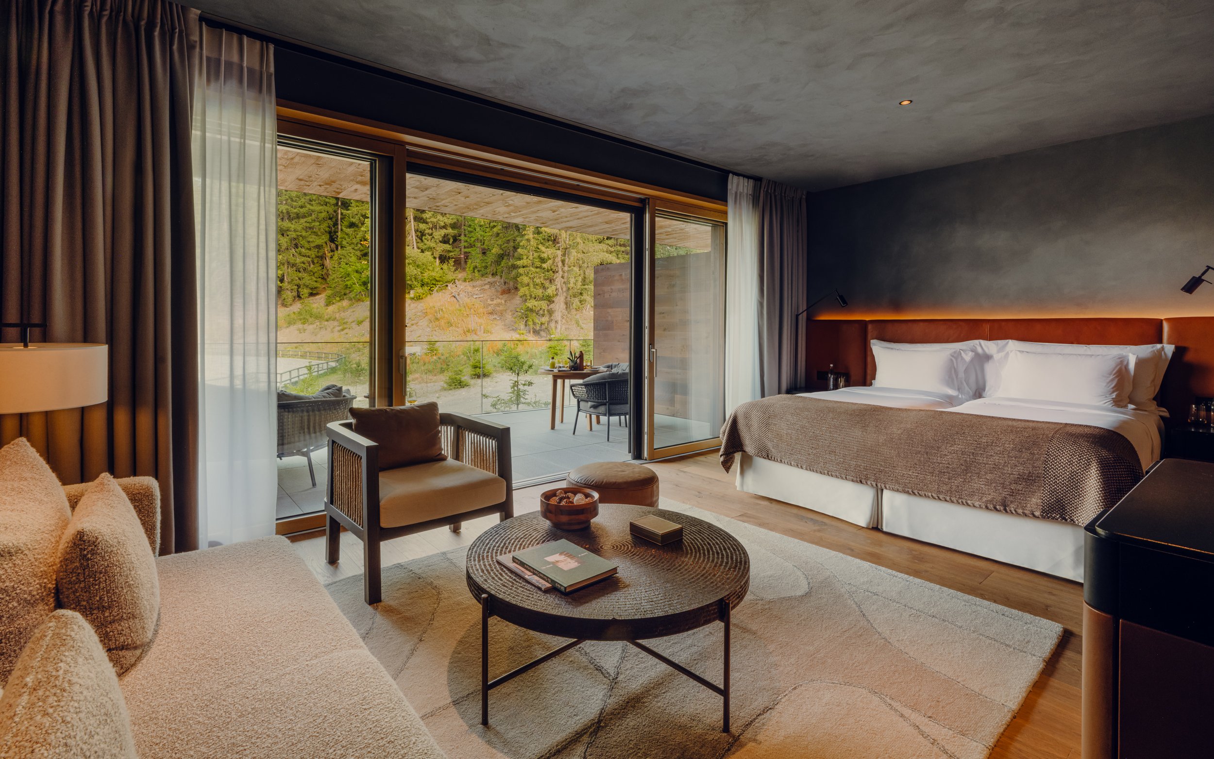 08-premium-superior-terrace-bedroom.jpg