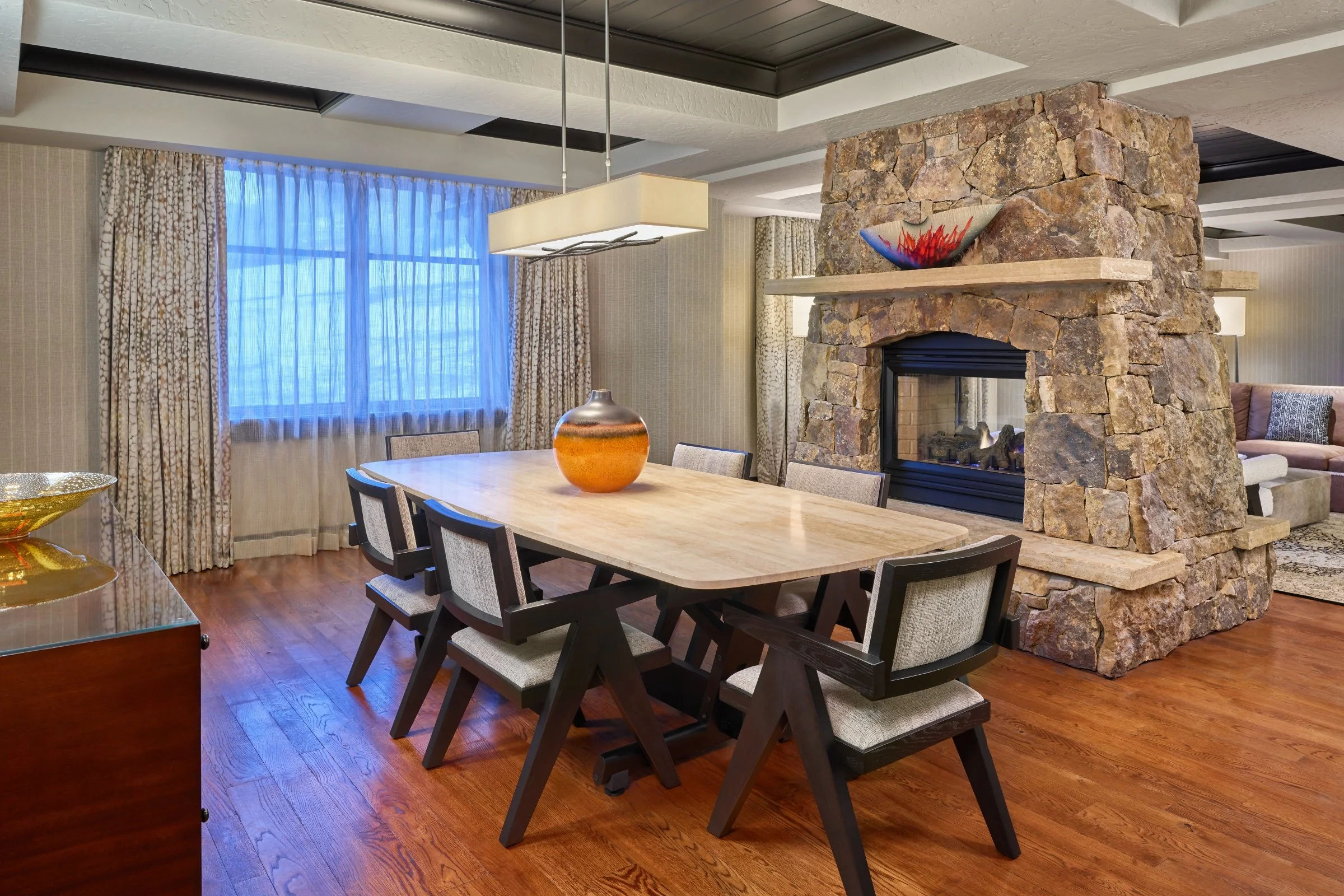17-the-ritz-carlton-suite-dining-room.jpg