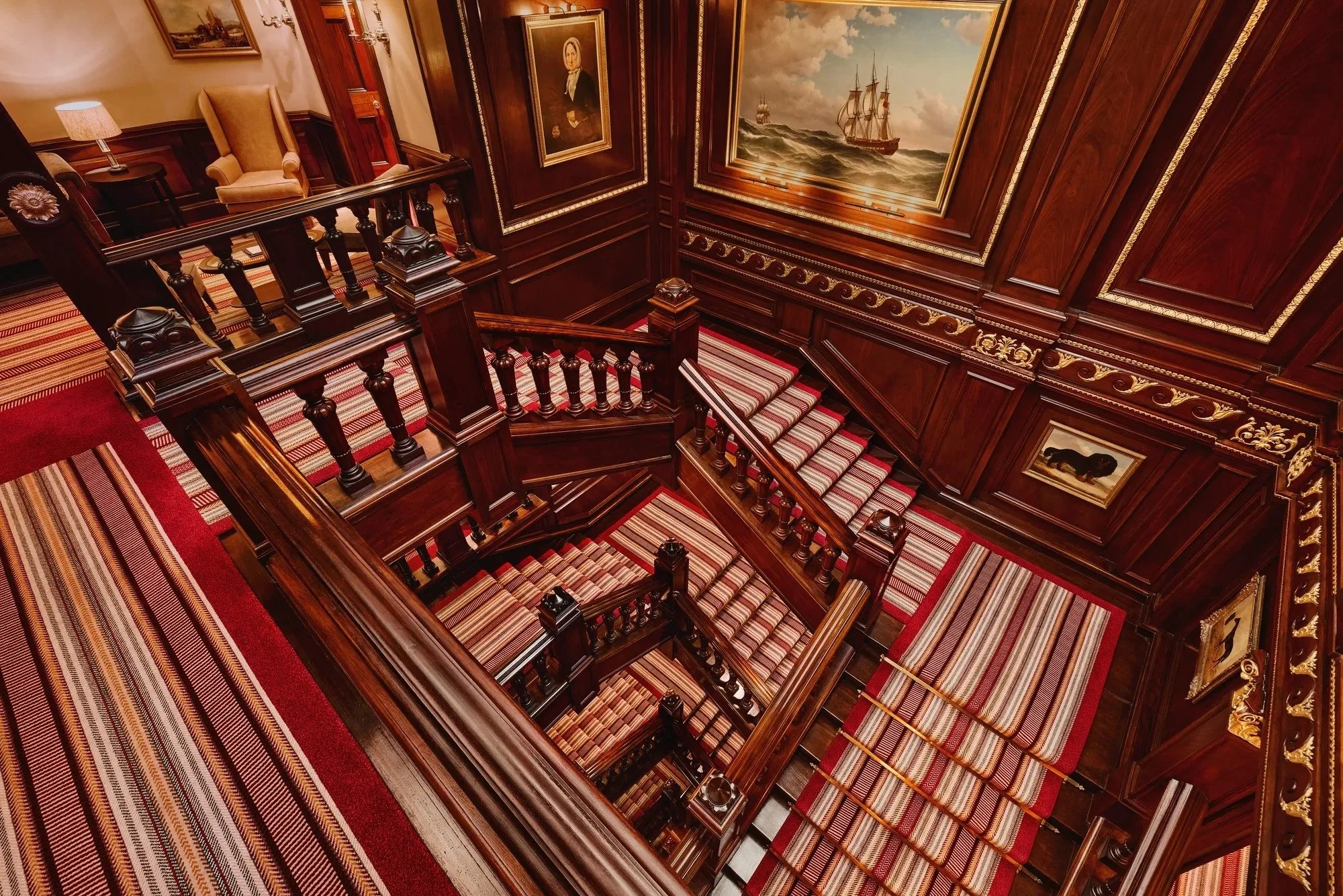 04-grand-staircase-detail.jpg