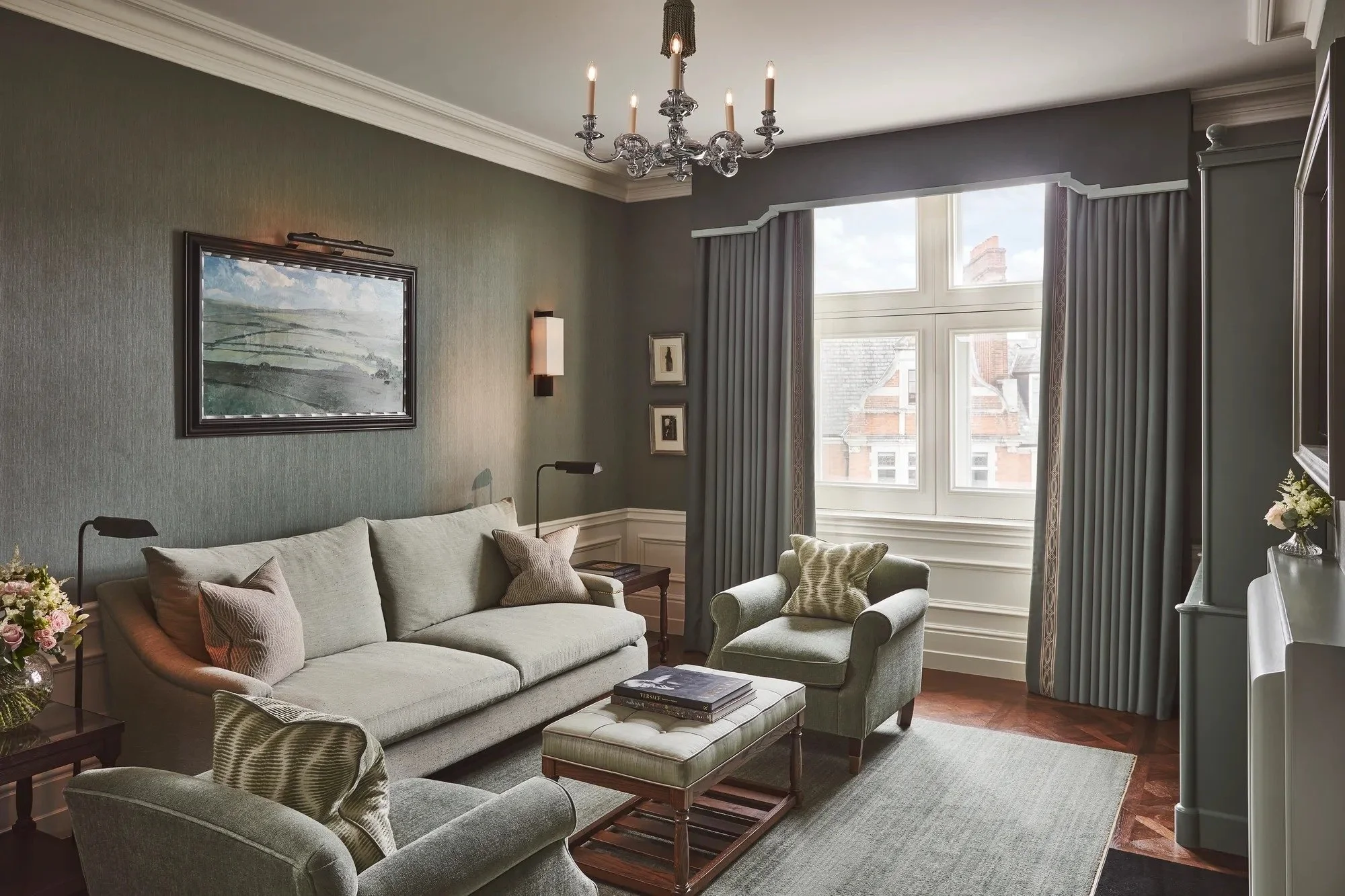 15-coburg-suite-sitting-room.jpg