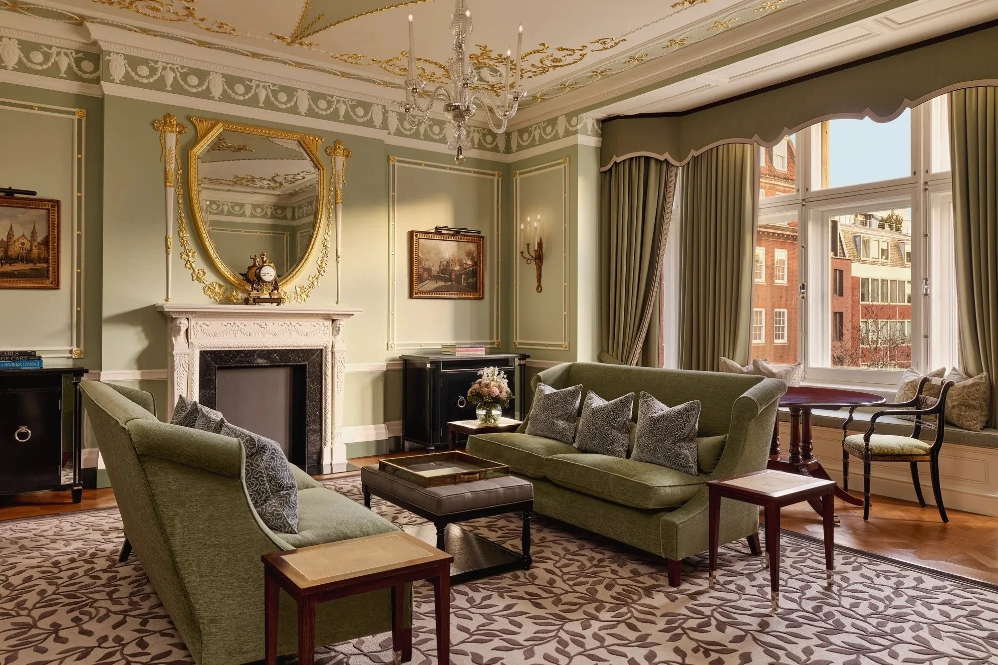 17-connaught-suite-sitting-room.jpg