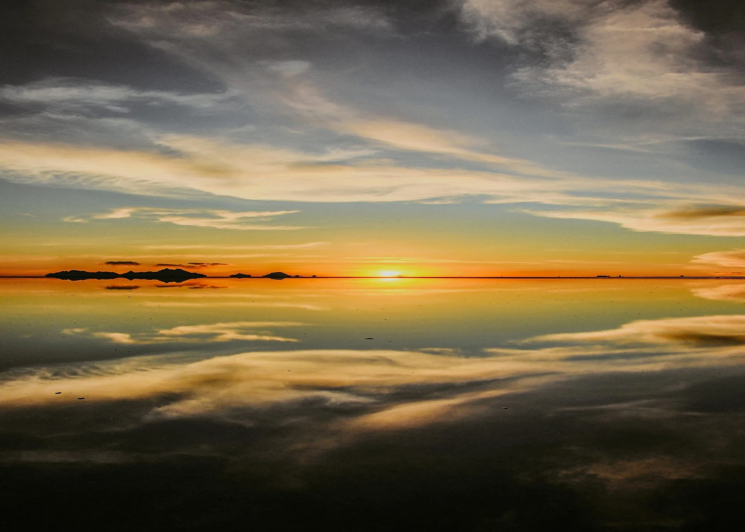 21-sunset-reflected-across-the-uyuni-salt-flats.jpg