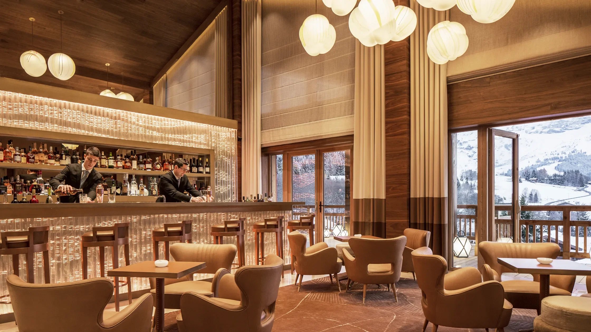 Bar-Edmond-Four-Seasons-Megeve-October-2025-PR-Global.jpg.webp