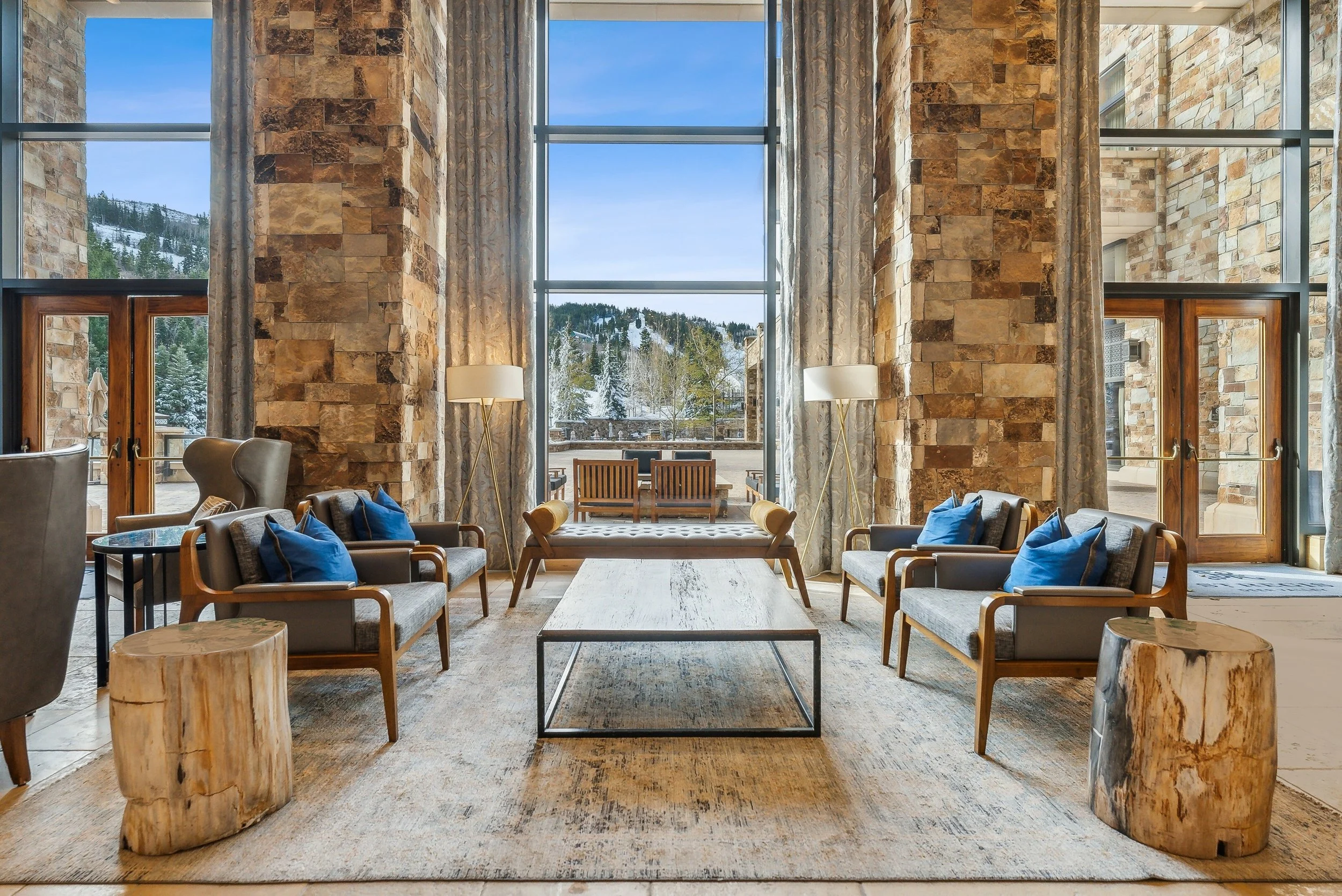 04-tall-windows-and-seating-in-the-main-lobby.jpg