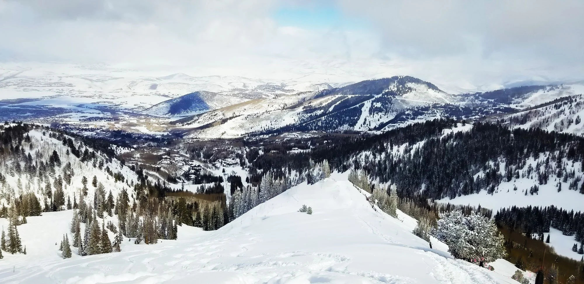 36-snow-covered-deer-valley-terrain-and-mountain-ridges.jpg