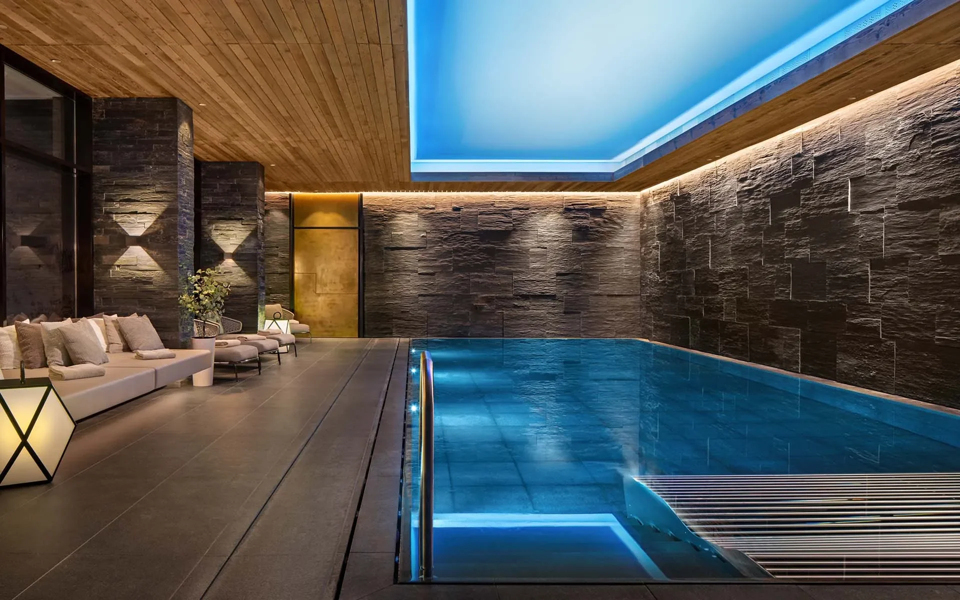 Severins-The-Alpine-Retreat-Luxury-Ski-Accommodation-Lech-Austria-5.jpg.webp