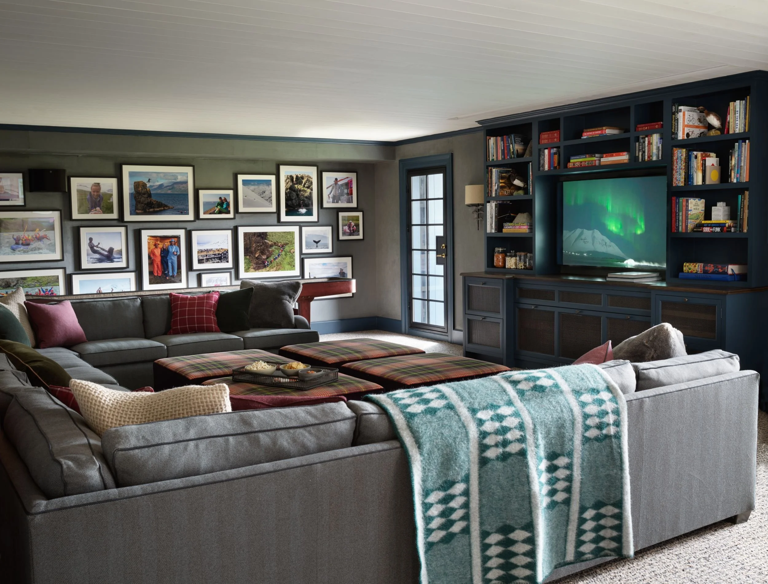31-media-room-with-sofas.jpg