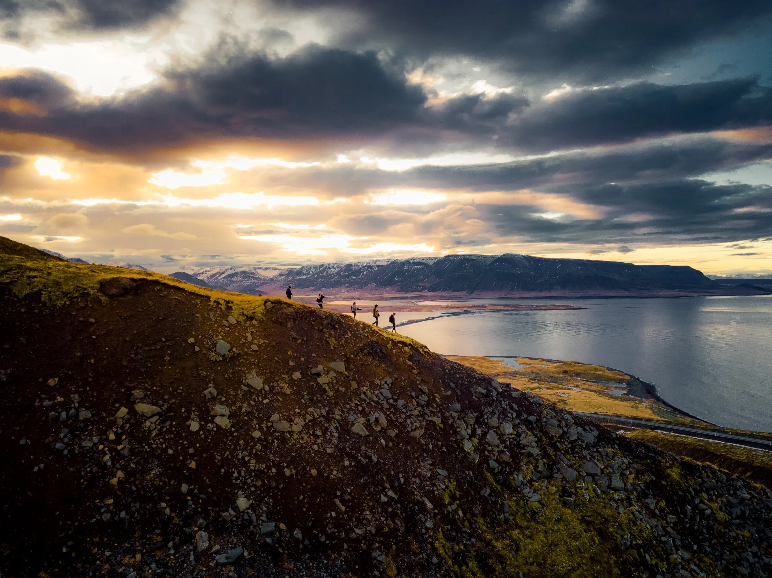 40-evening-light-over-the-northern-icelandic-coastline.jpg