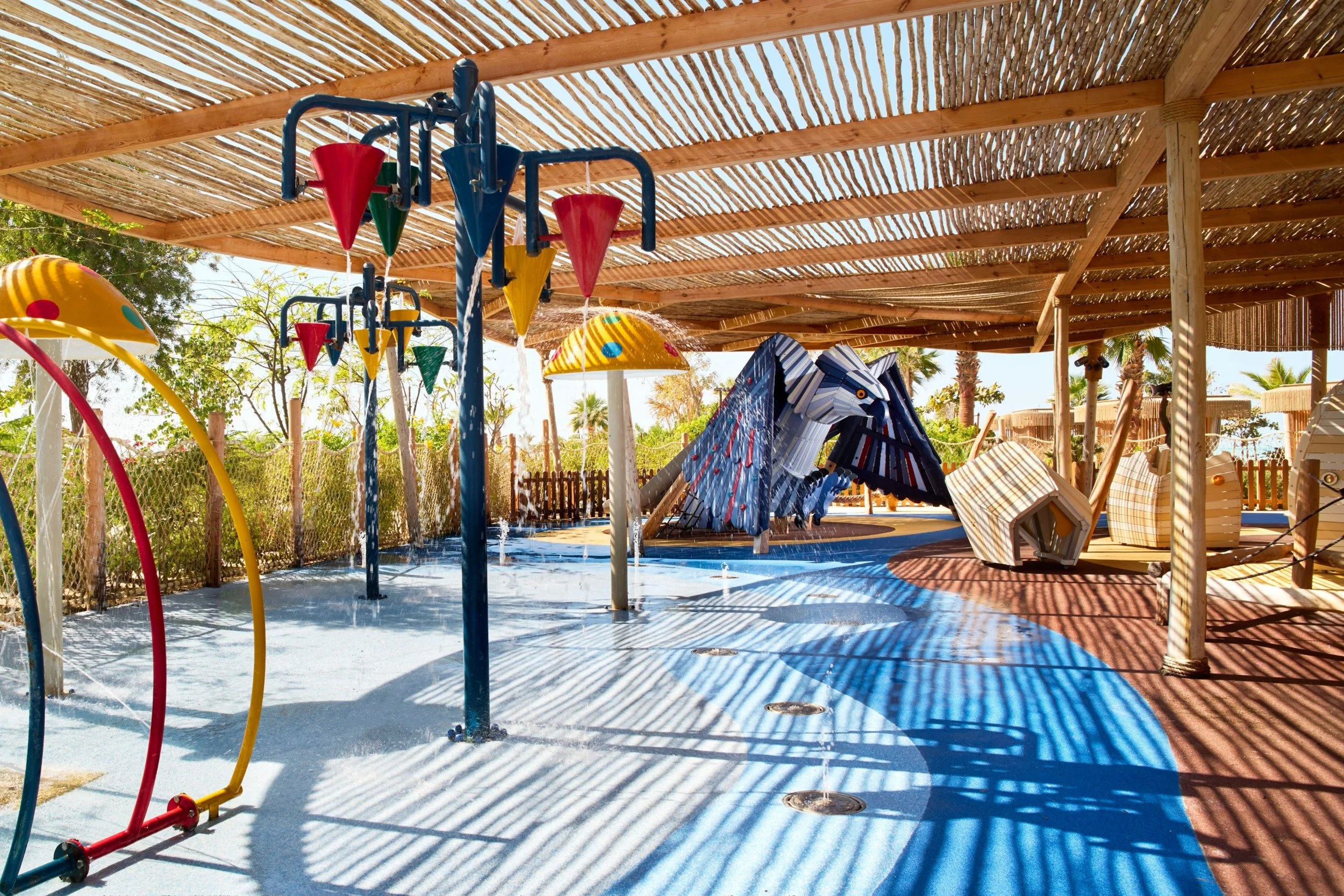 35-covered-outdoor-children-s-play-area.jpg