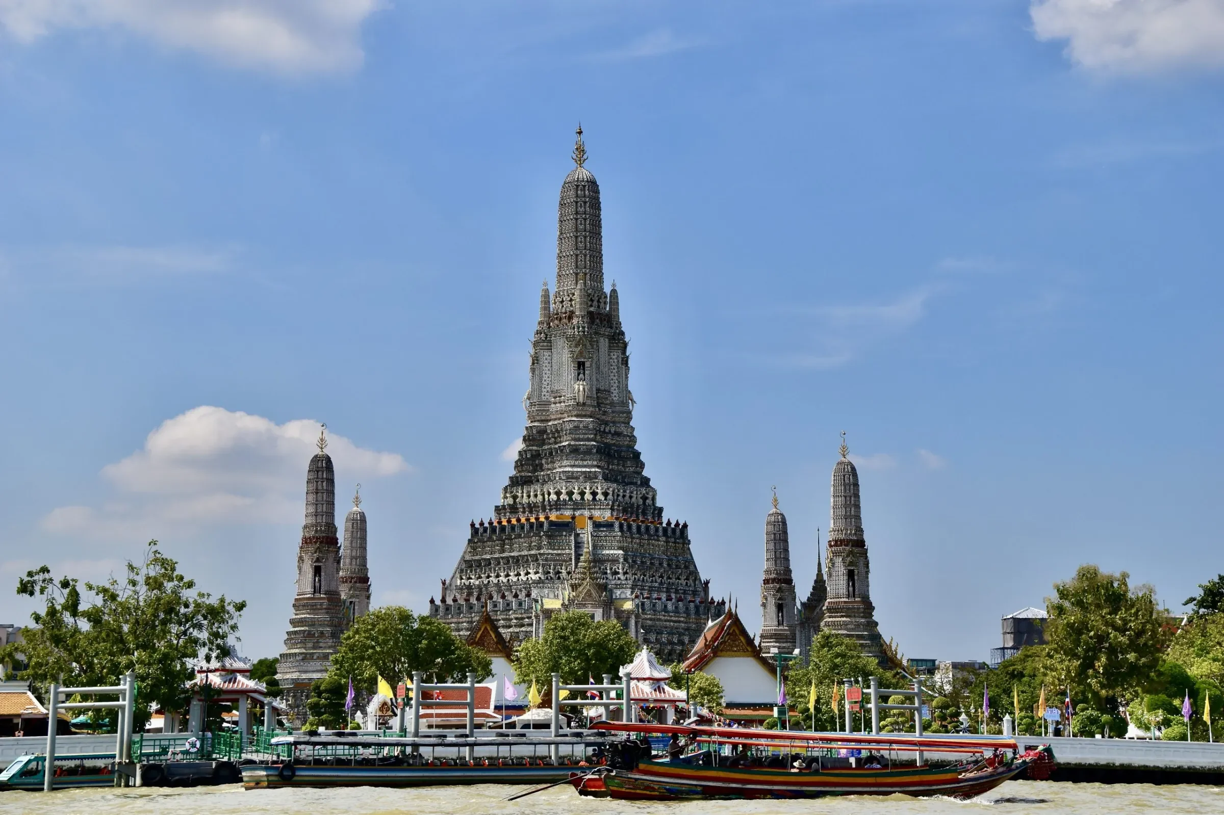 Wat-Arun-Viewed-from-Chao-Phraya-River-Bangkok-scaled.jpeg.webp