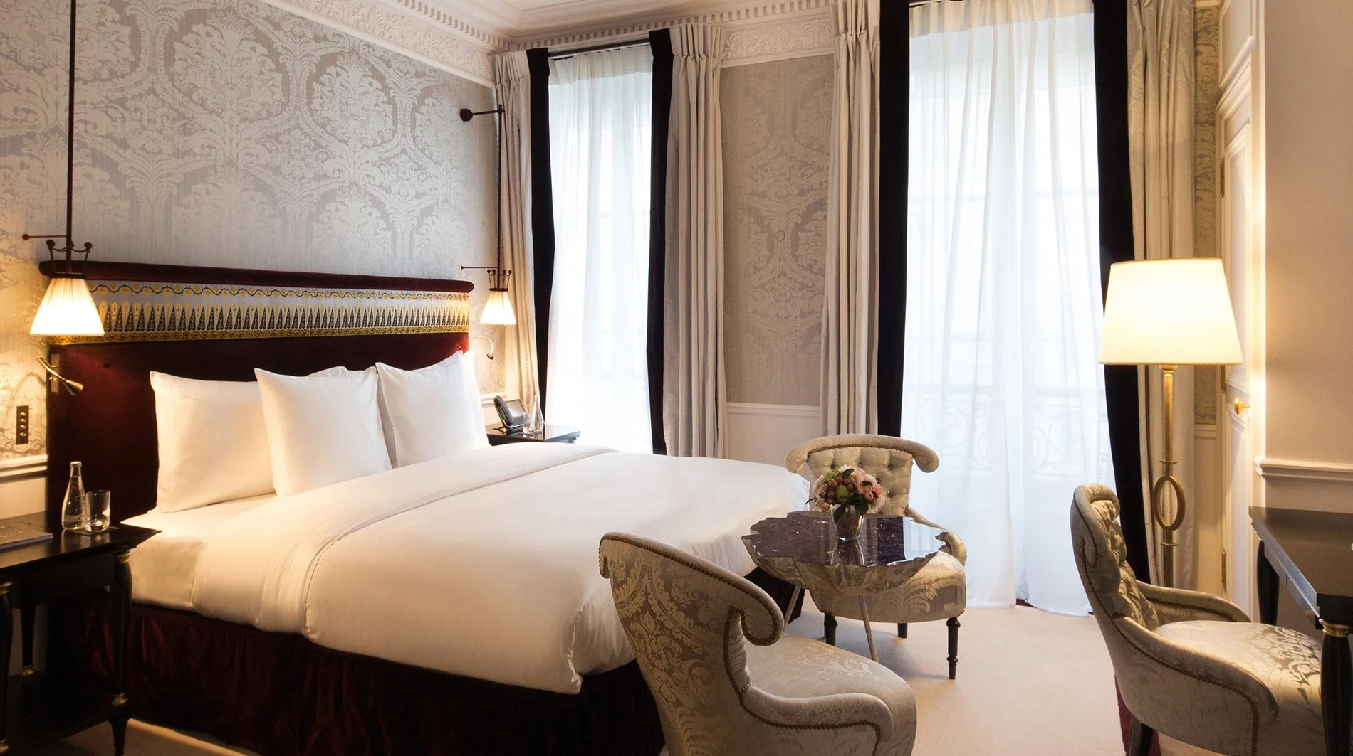 La-Reserve-Paris-deluxe.jpg