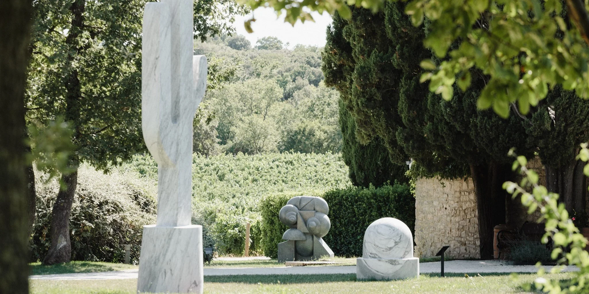 05-contemporary-sculpture-within-the-estate-gardens.jpg