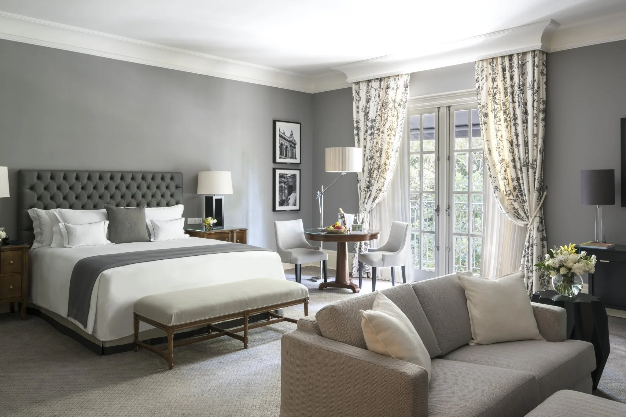 09-deluxe-junior-suite.jpg
