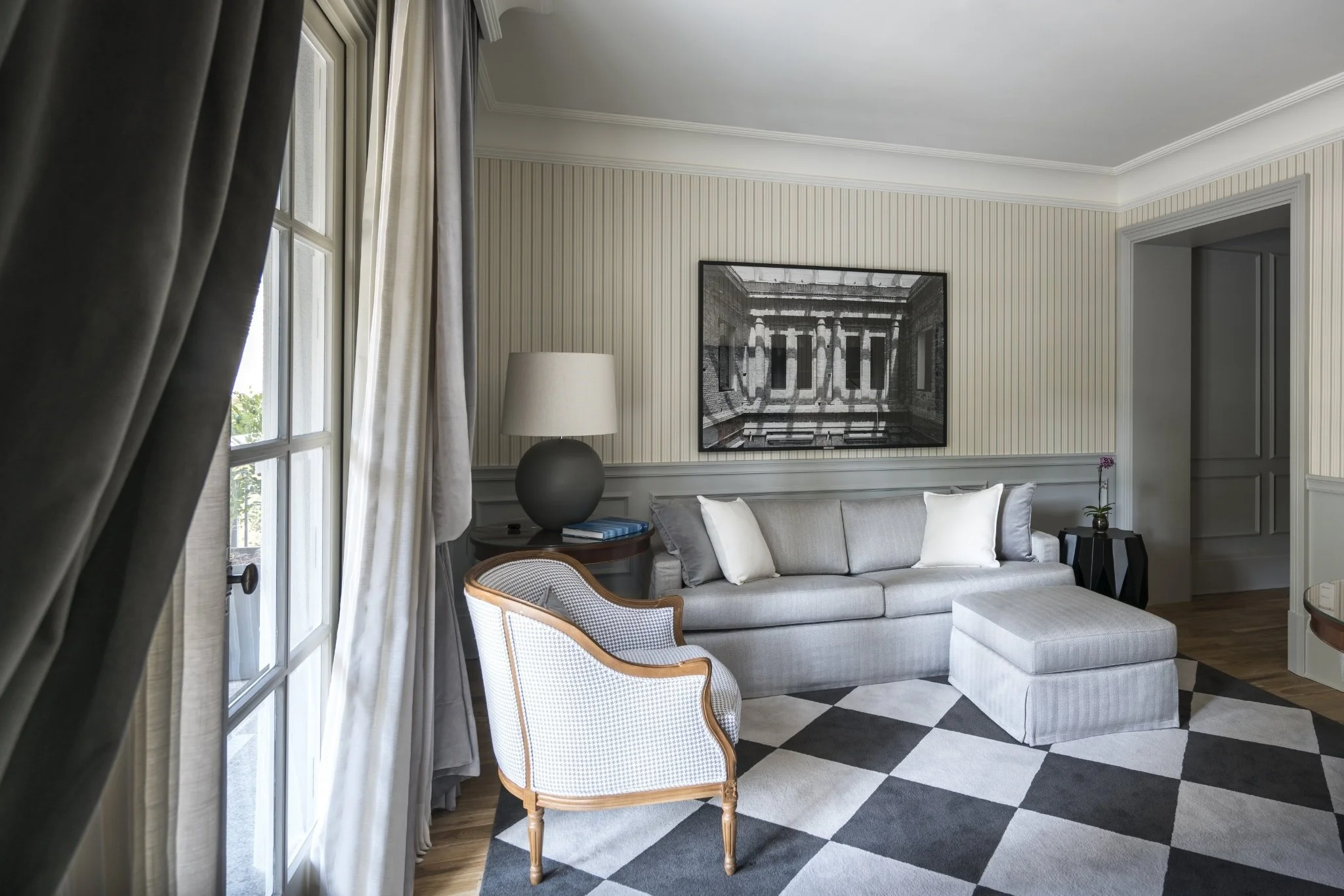 11-superior-suite-living-area.jpg