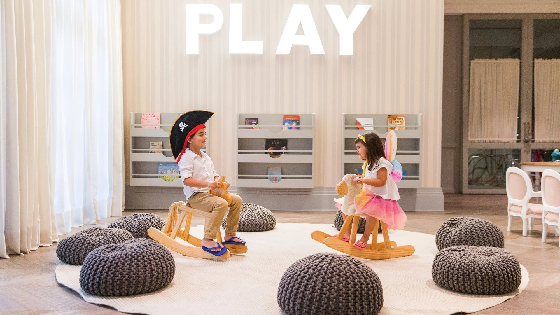 34-children-playing-in-the-kids-club.jpg