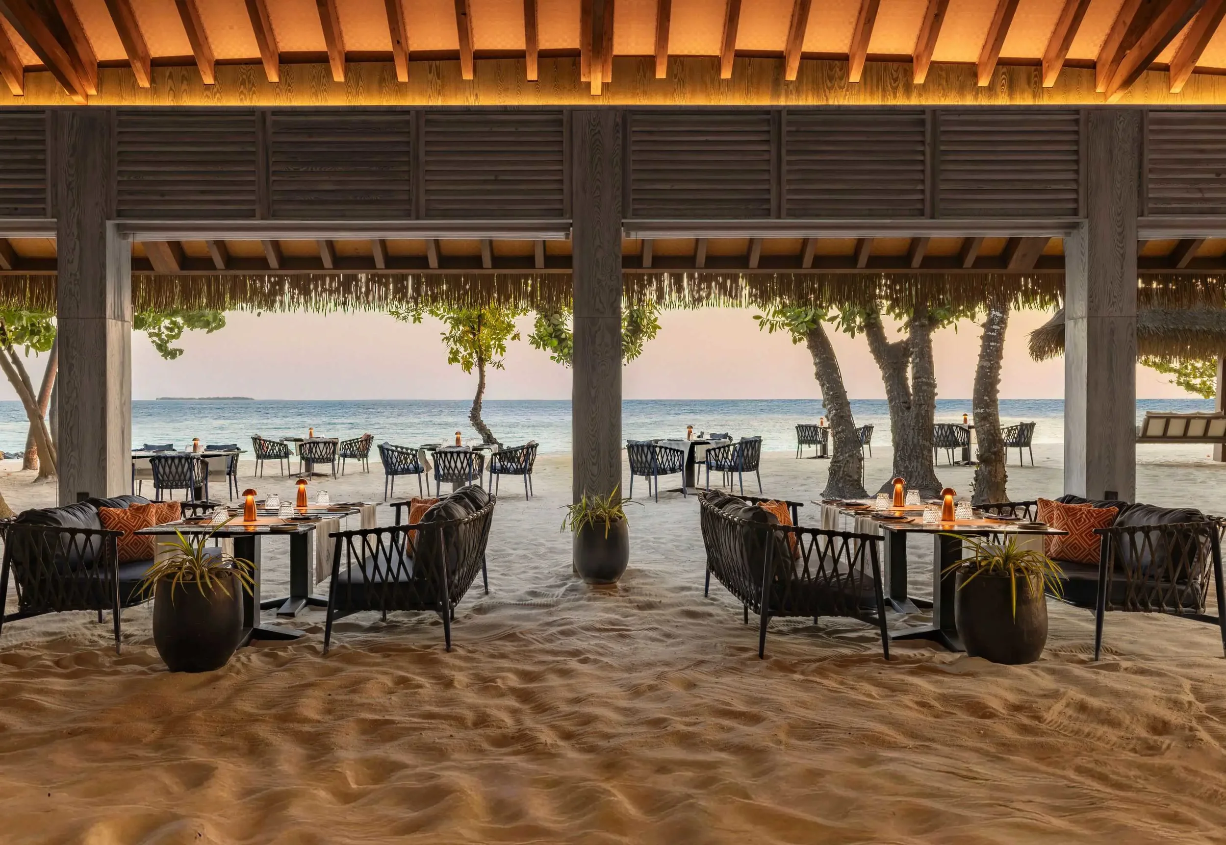 joali-maldives-tuhu-interior-_2900x2000px.jpg.webp