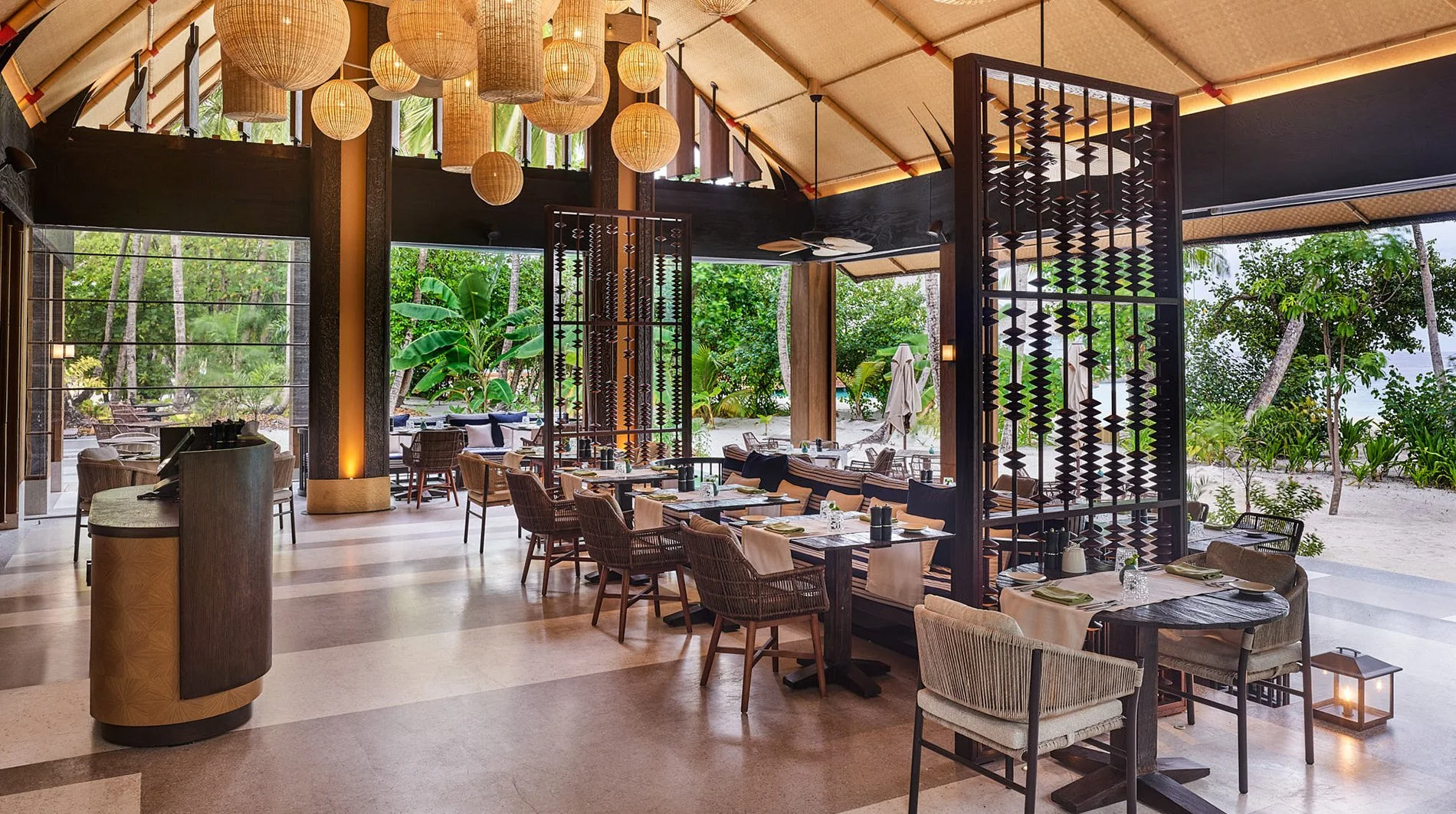 joali-maldives-Vandhoo.jpg