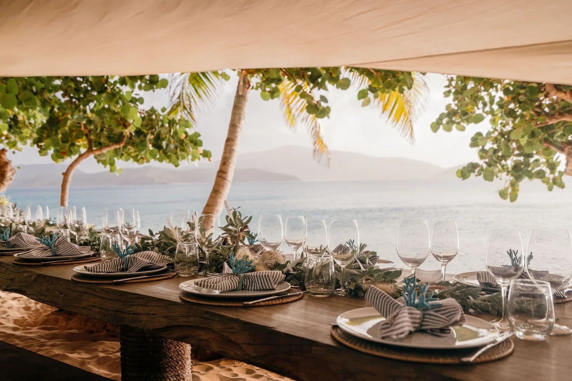 Necker+Island+-+Turtle+Beach+-+Dining+(1)+LR.jpg.webp