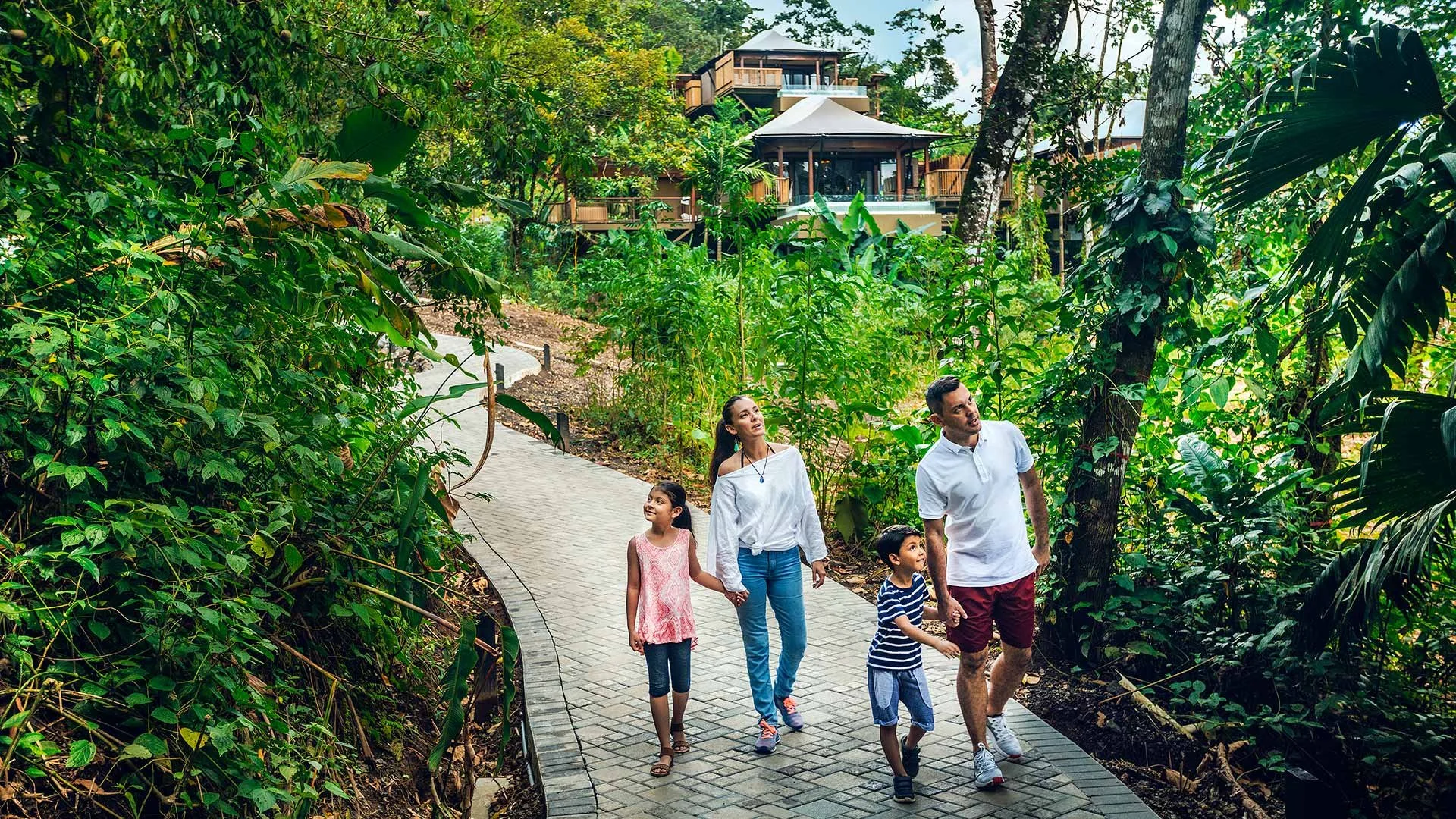 24-family-walking-the-resort-paths.jpg